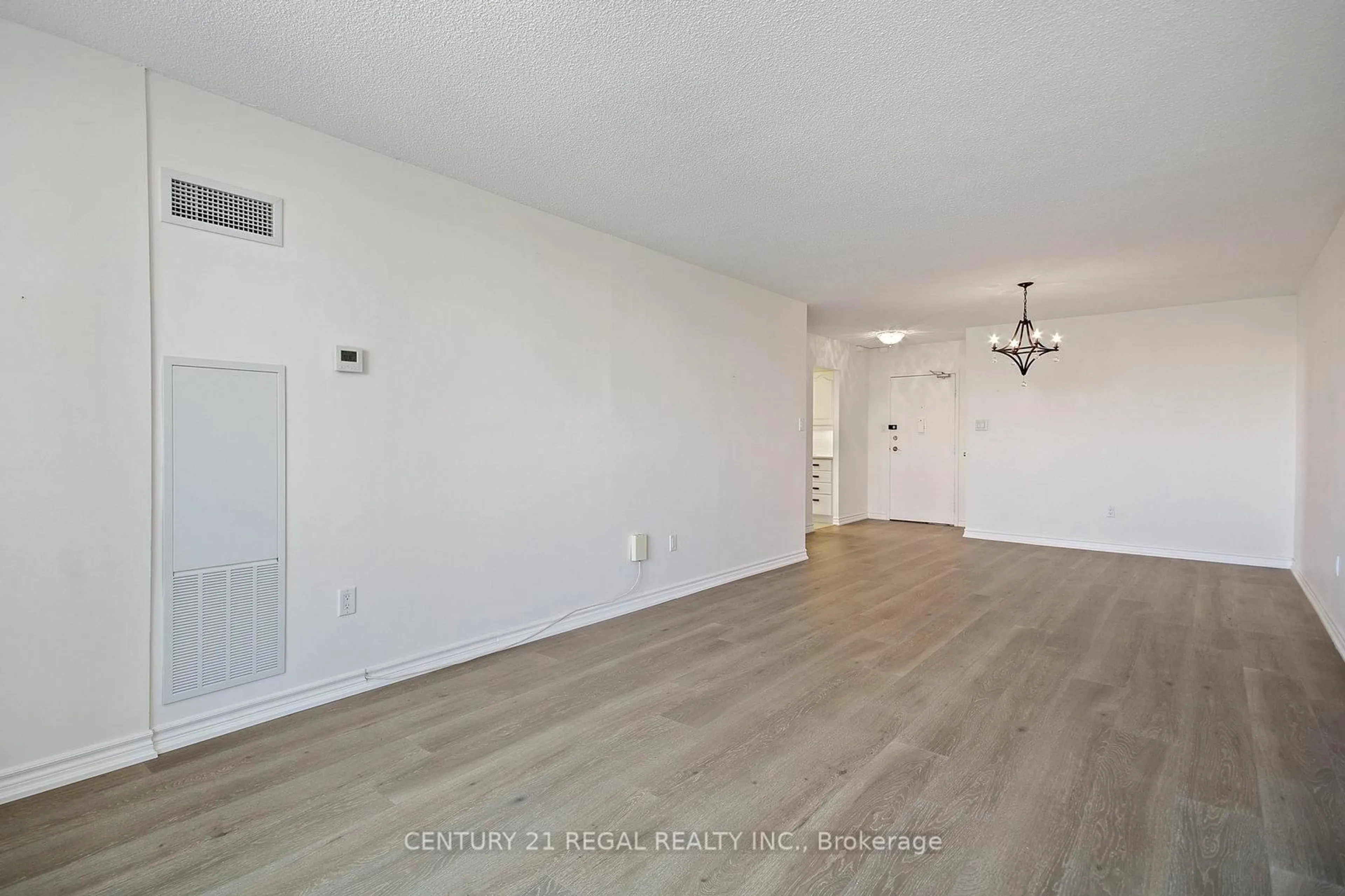 A pic of a room for 812 Burnhamthorpe Rd #1207, Toronto Ontario M9C 4W1