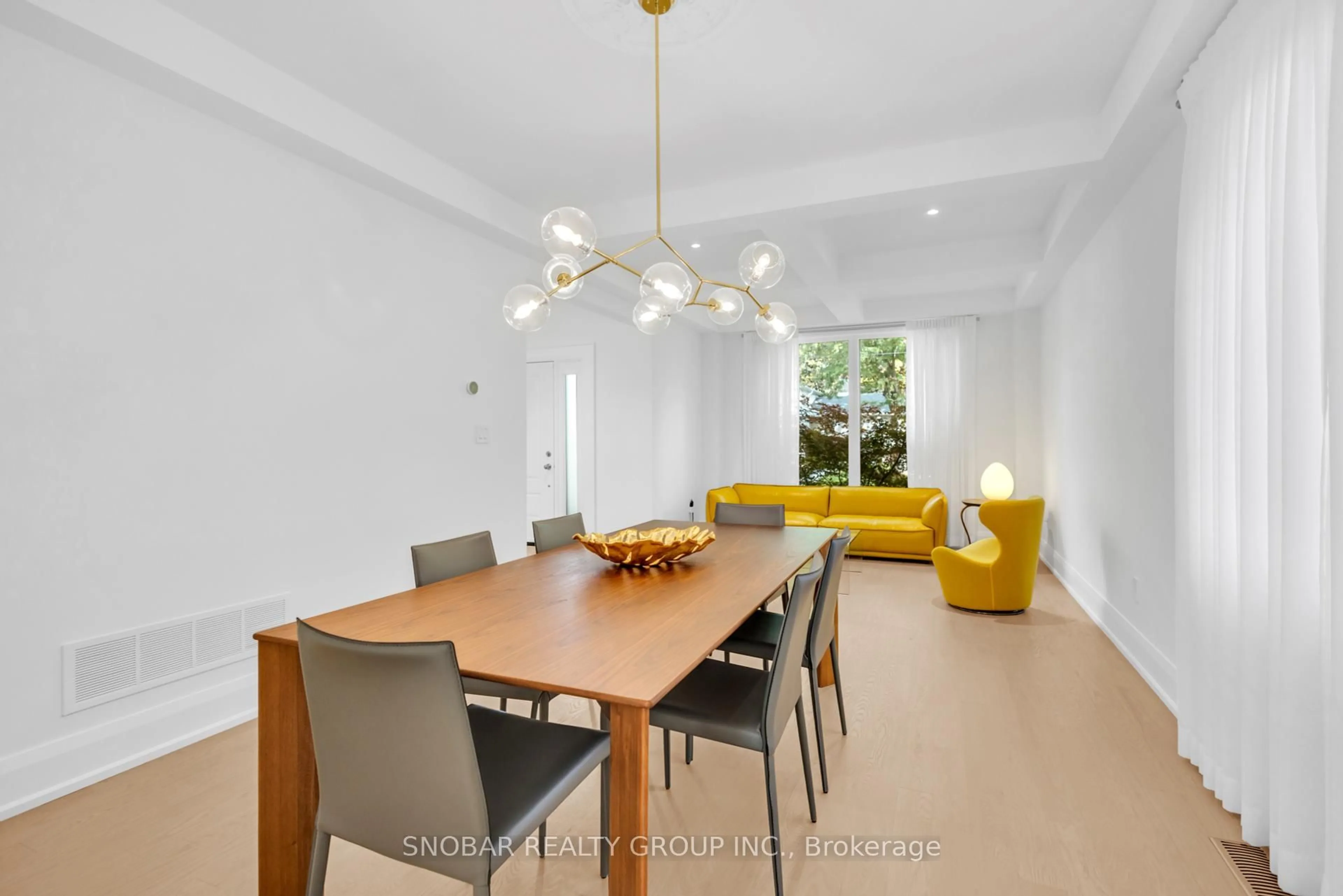 Dining room, unknown for 46 Poplar Ave, Toronto Ontario M9B 3R4