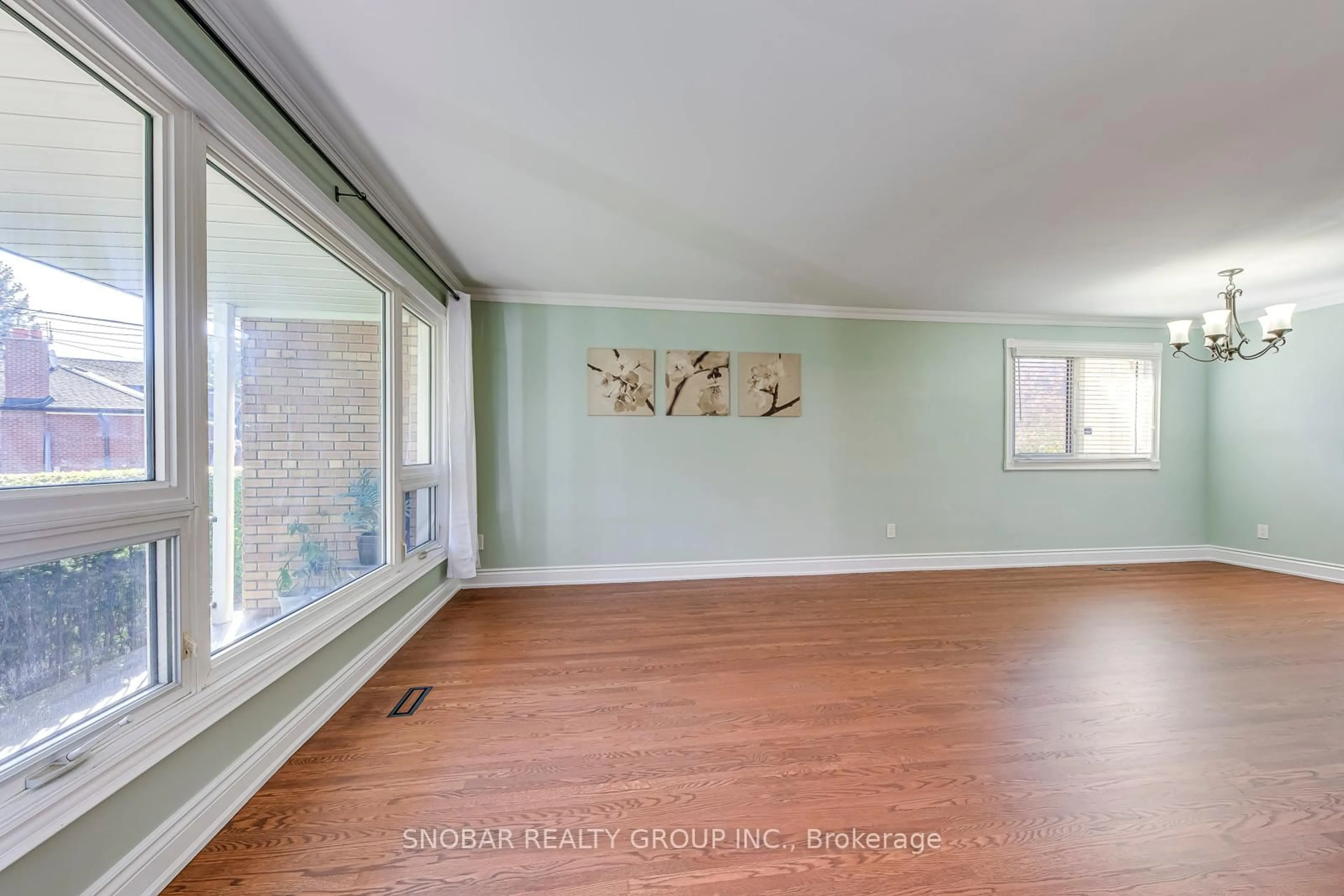 A pic of a room for 88 Poynter Dr, Toronto Ontario M9R 1L5