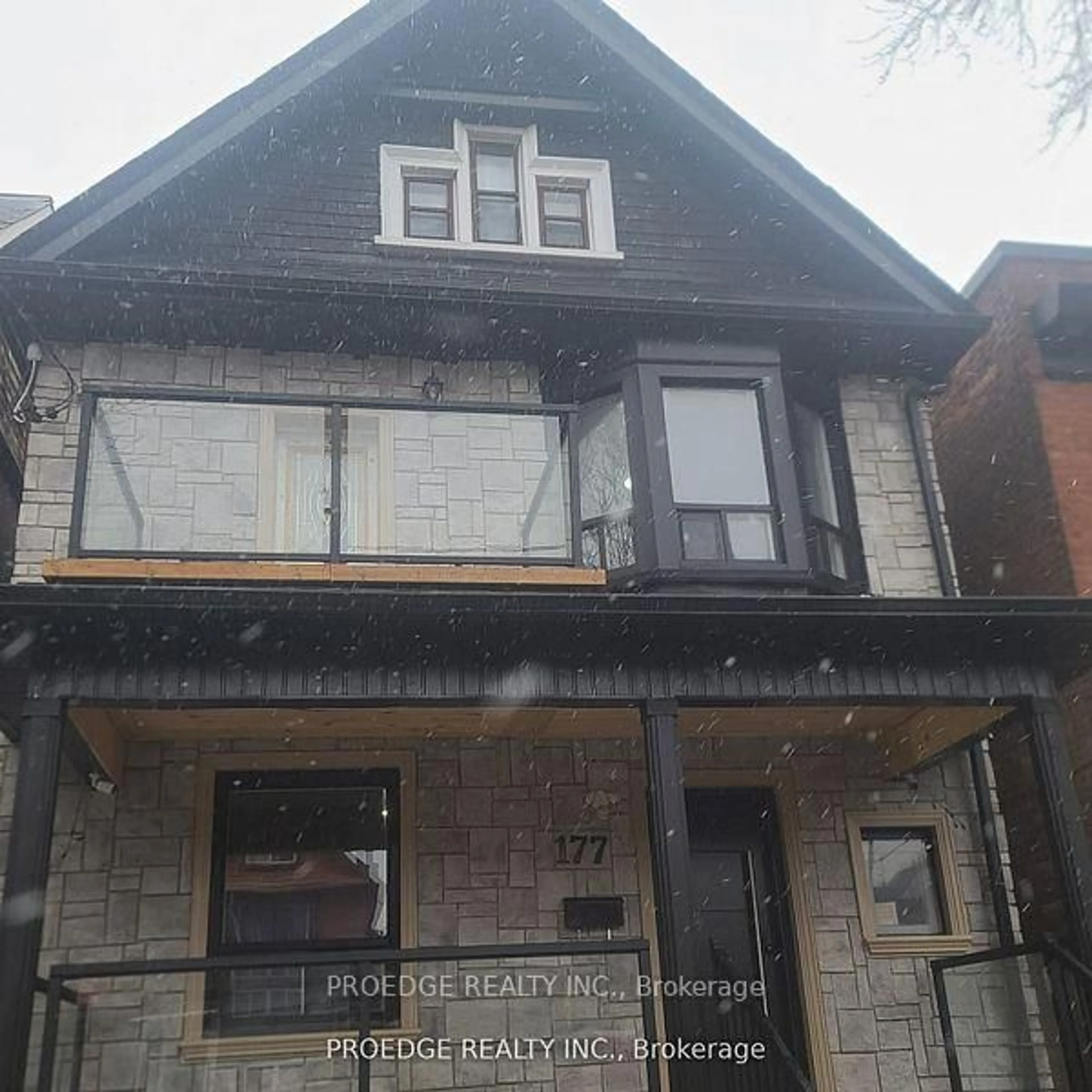 Home with brick exterior material, building for 177 Wallace Ave, Toronto Ontario M6H 1V3
