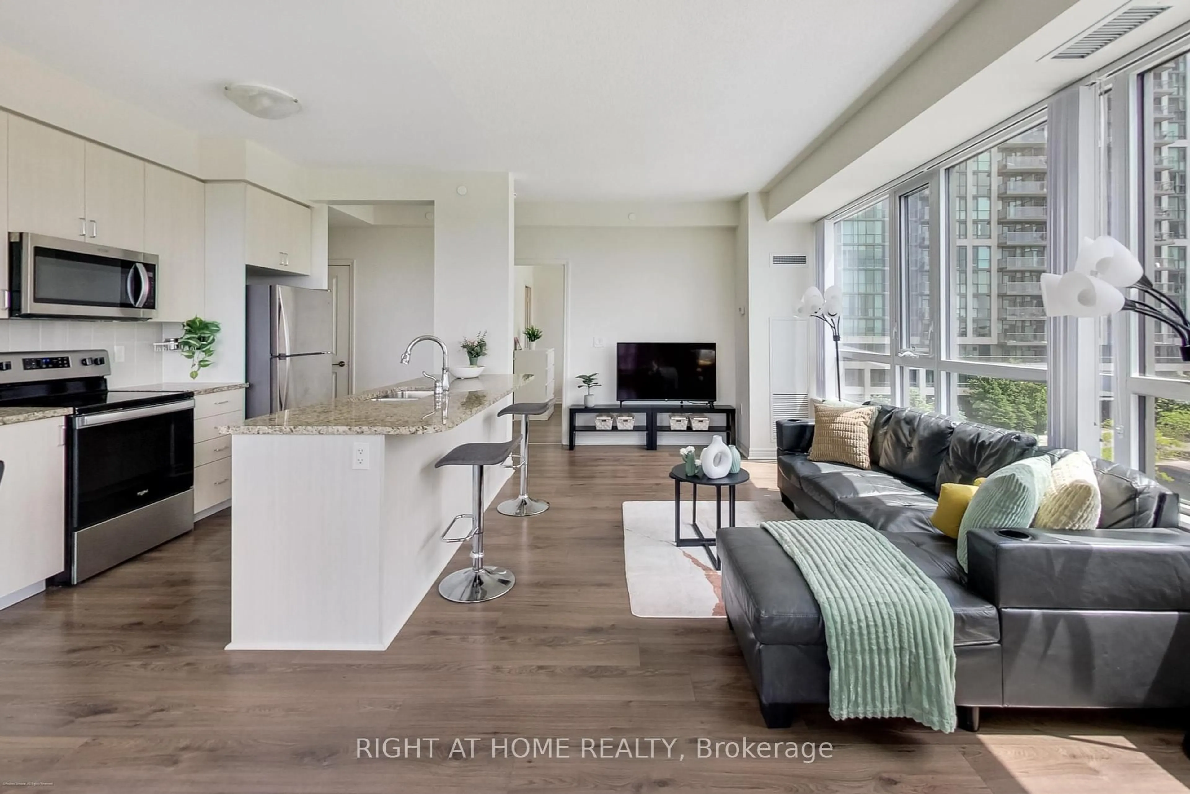 Open concept kitchen, unknown for 349 Rathburn Rd #515, Mississauga Ontario L5B 0G9