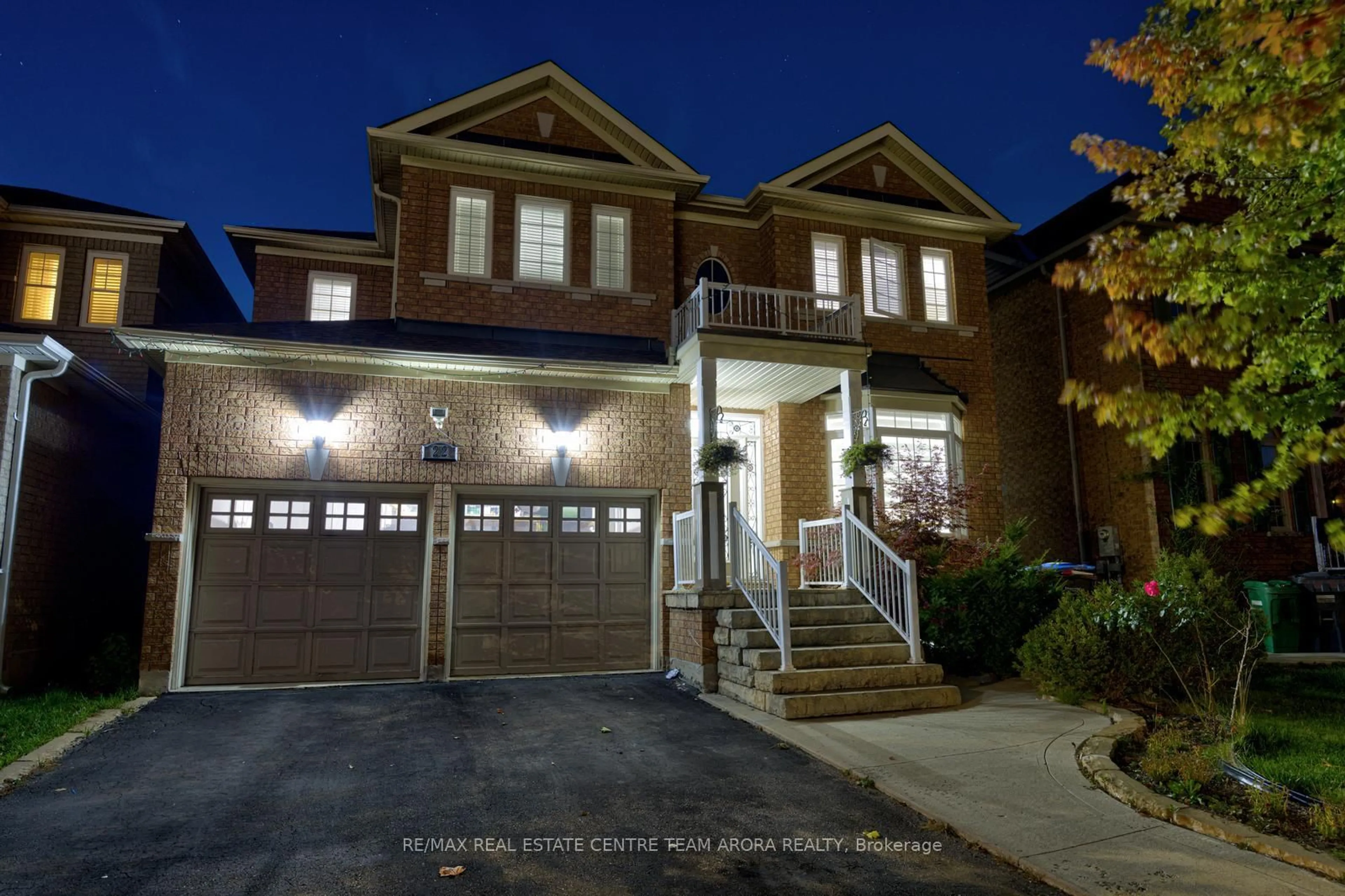Home with brick exterior material, street for 22 Outlook Ave, Brampton Ontario L6Y 5N9