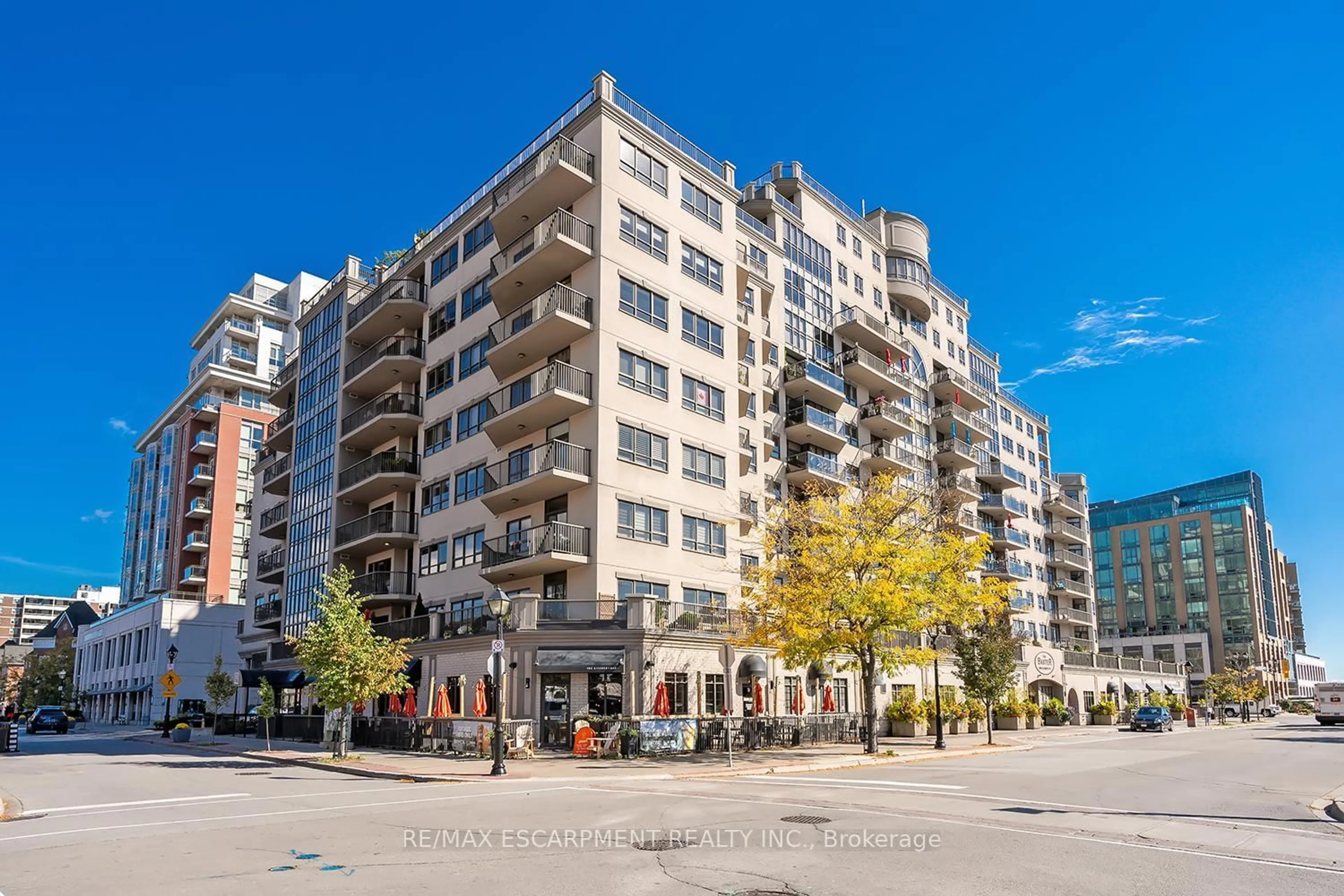 Unknown for 399 Elizabeth St #210, Burlington Ontario L7R 0A4