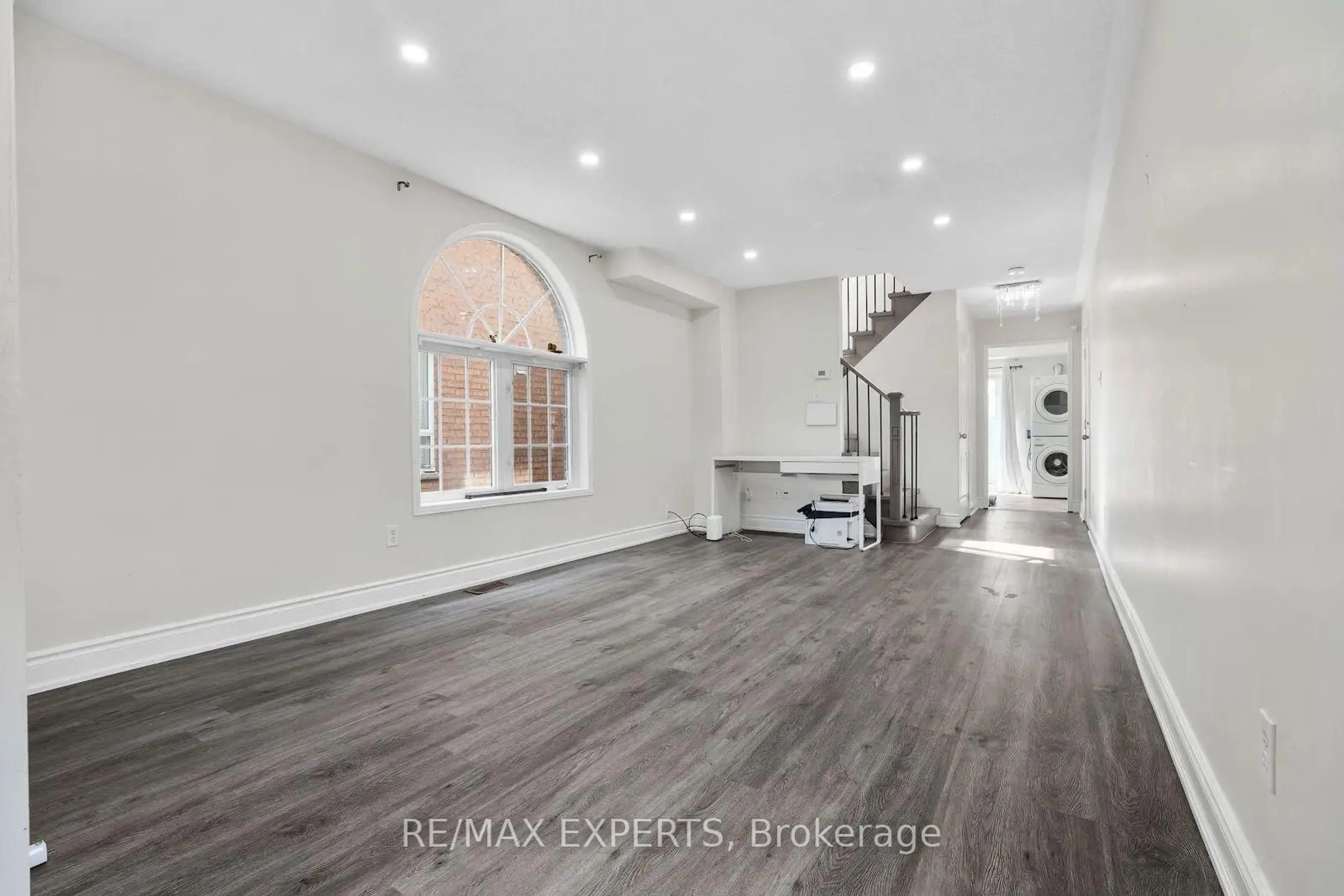 Indoor entryway for 58 Fordwich Blvd, Brampton Ontario L7A 1T2