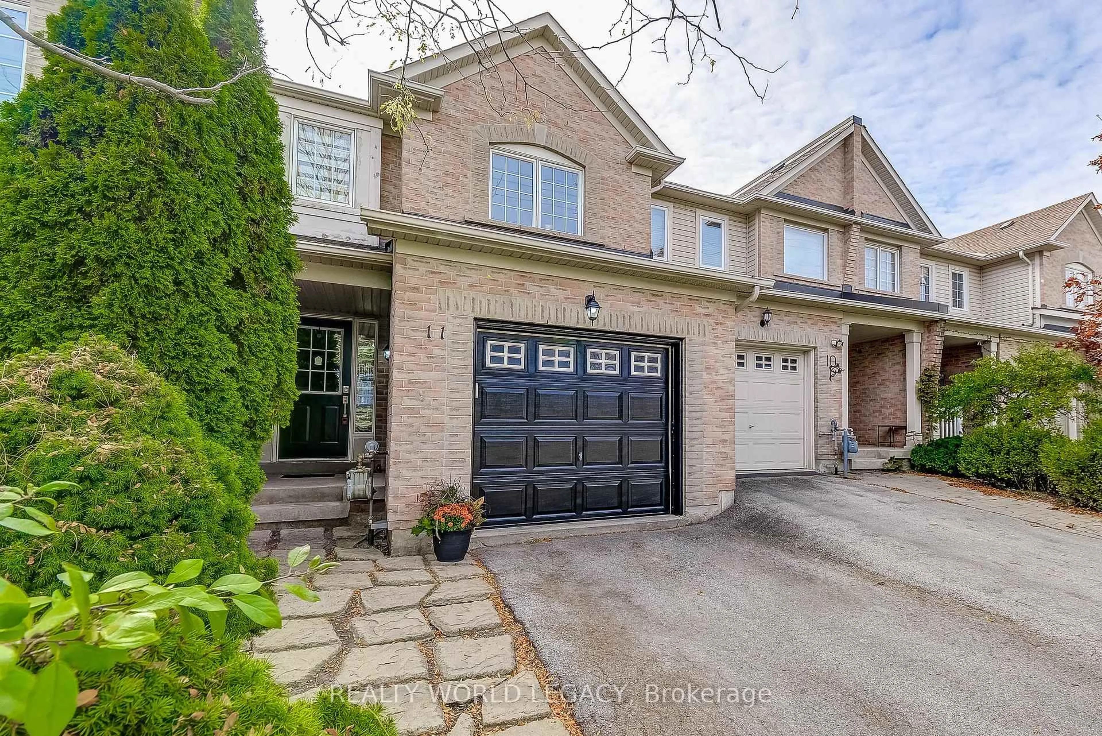 Home with brick exterior material, street for 2511 Boros Rd #11, Burlington Ontario L7M 5B2