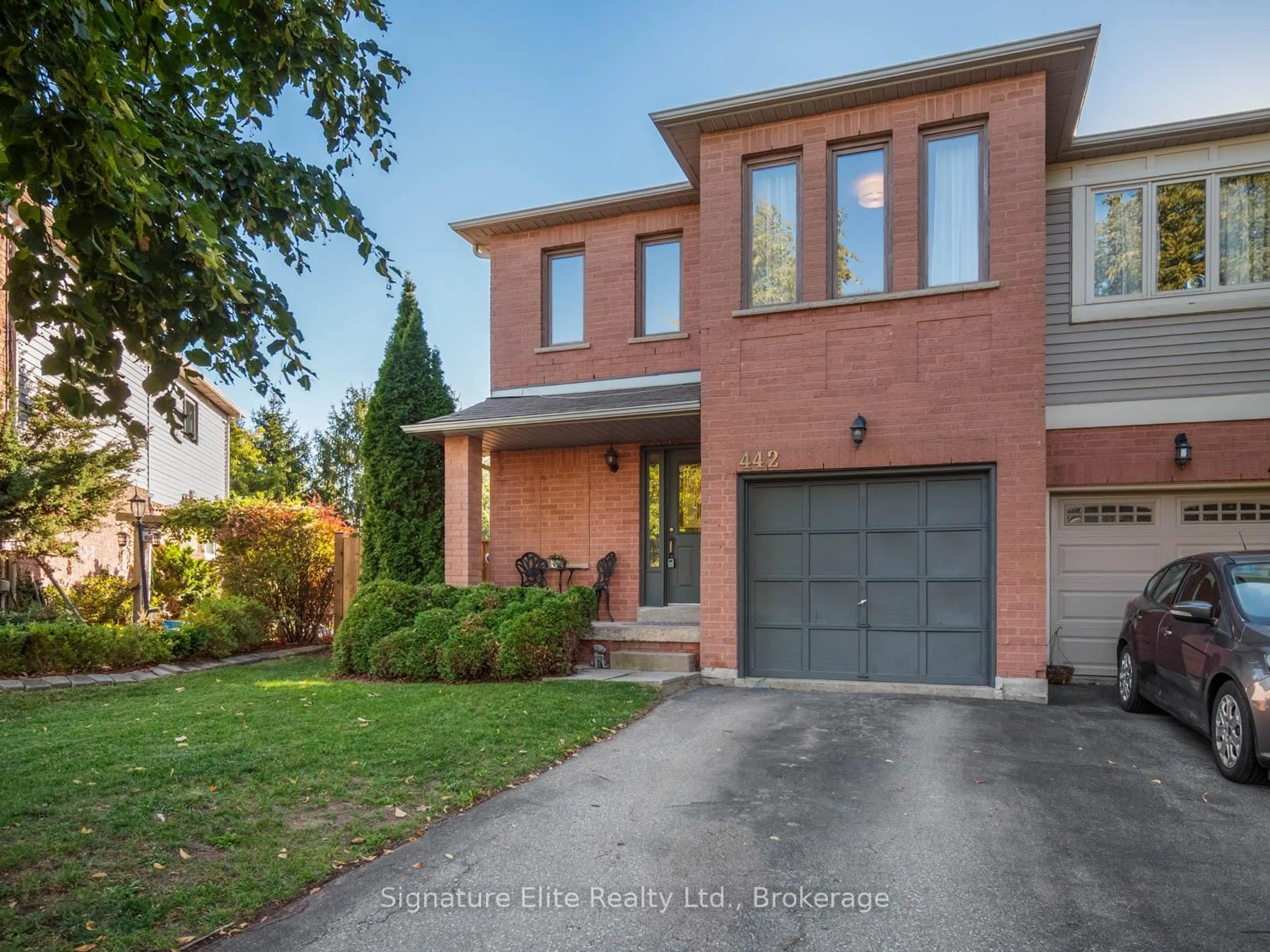 Home with brick exterior material, street for 442 Levanna Lane, Oakville Ontario L6H 6B9