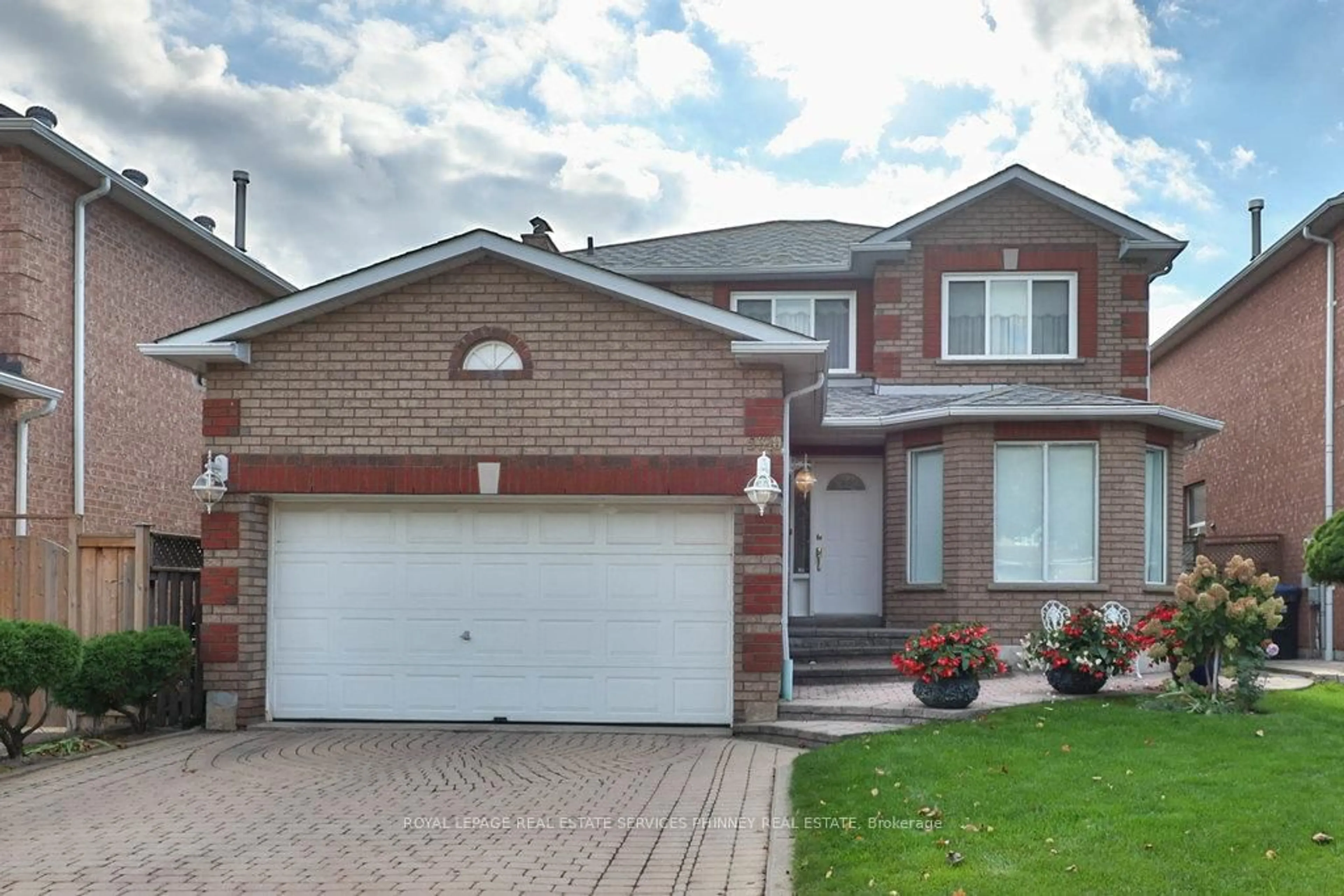 Home with brick exterior material, street for 5310 Shackleton Way, Mississauga Ontario L5R 3J6