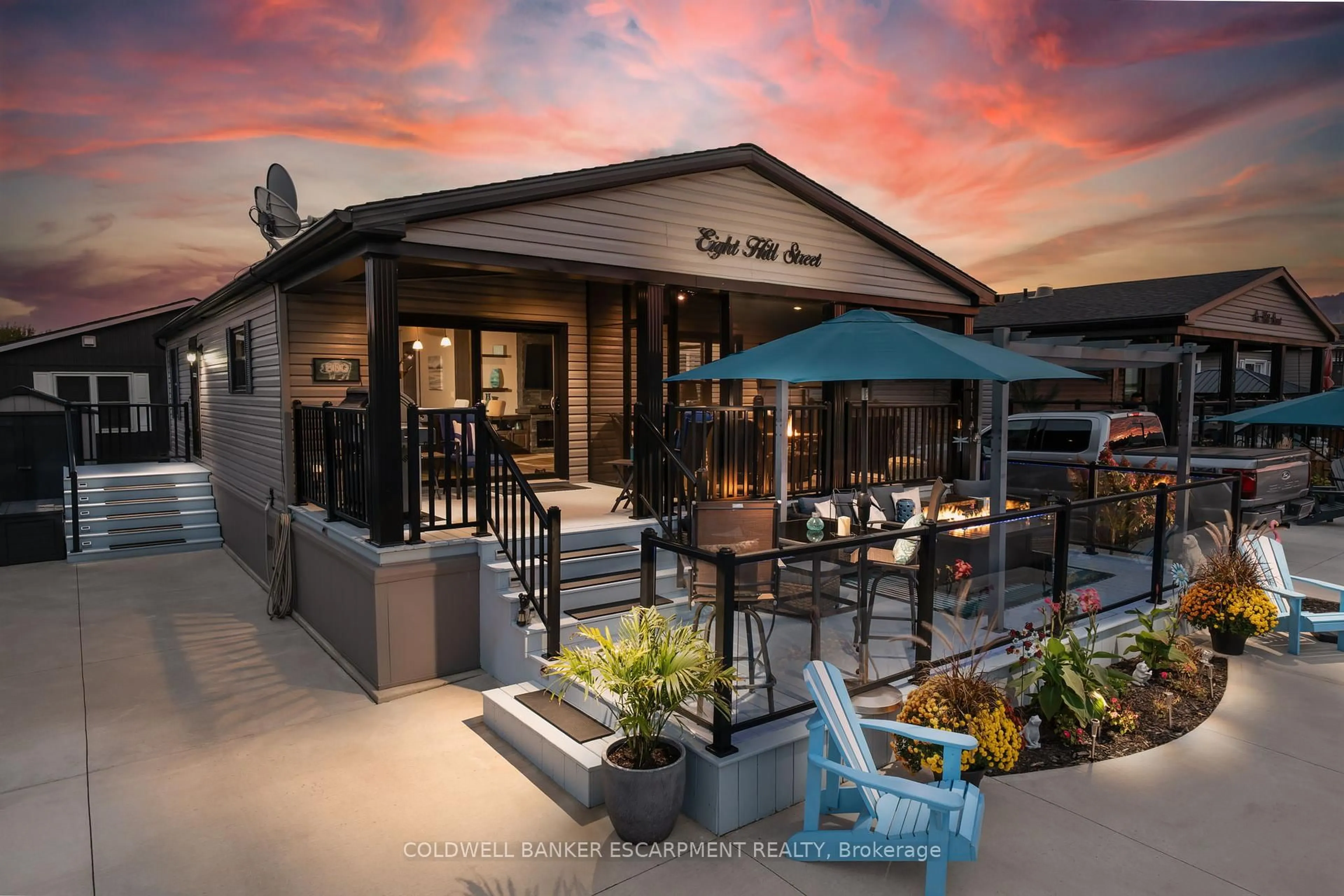 Patio, unknown for 4449 Milburough Line #8 Hill, Burlington Ontario L7P 0C5