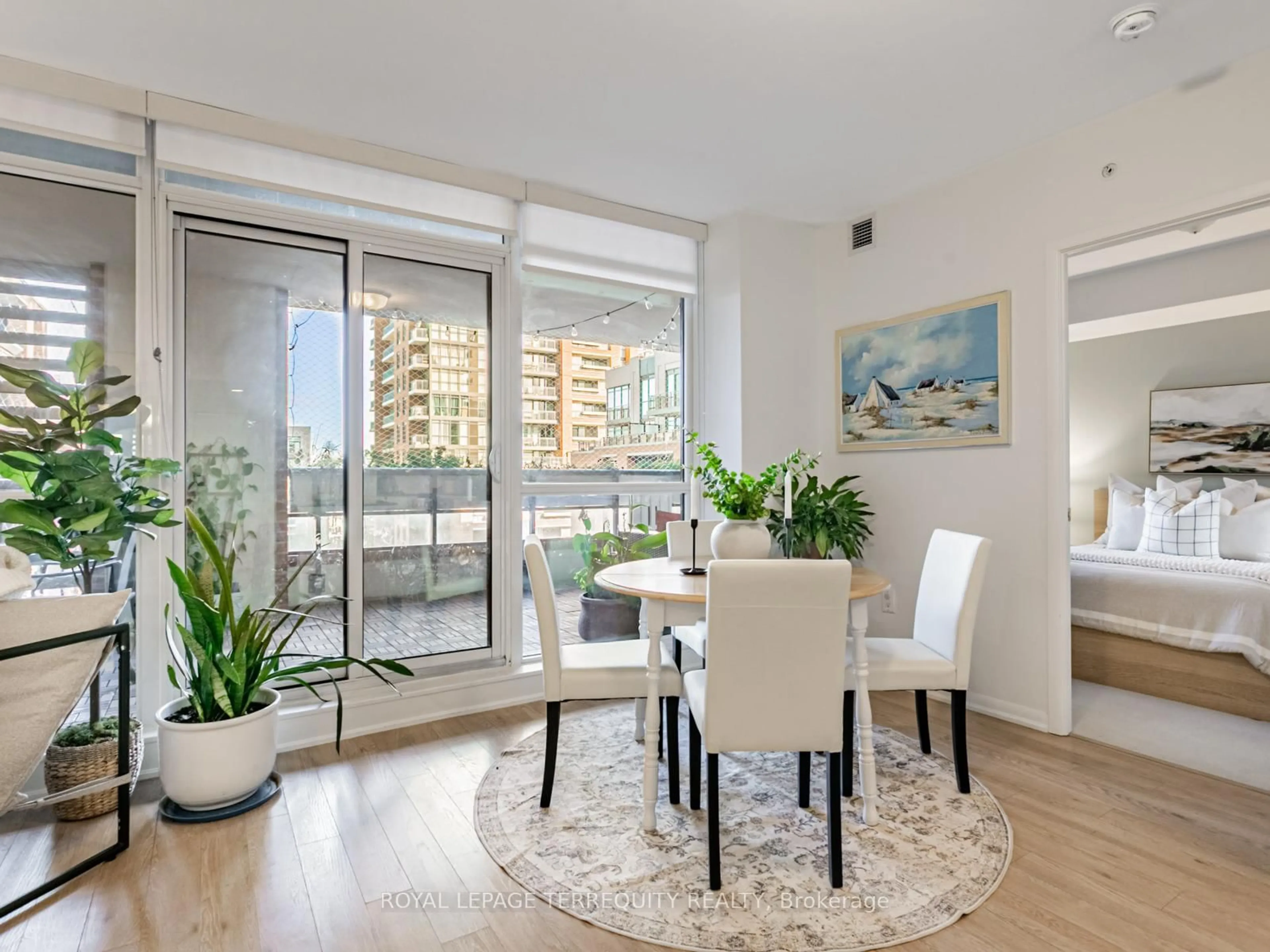 Unknown for 830 Lawrence Ave #626, Toronto Ontario M6A 0B6