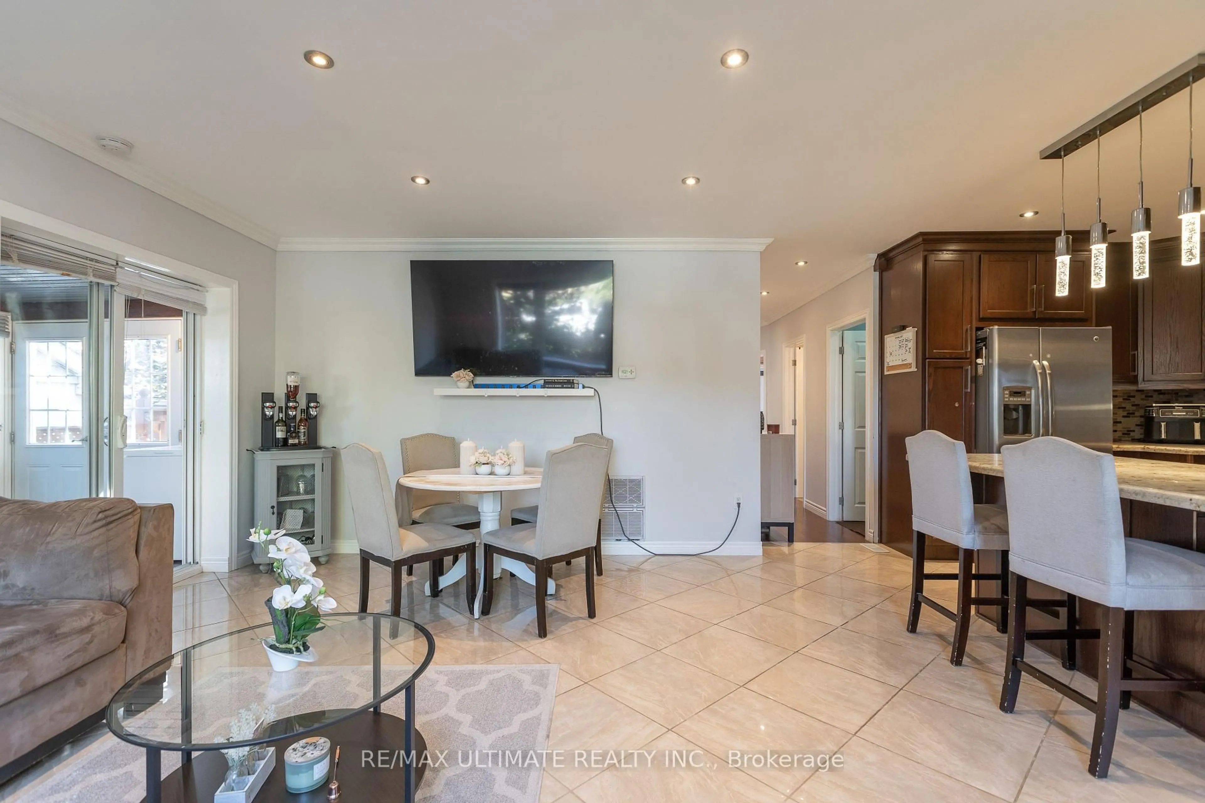 Unknown for 12 Wickford Dr, Toronto Ontario M6L 1K7