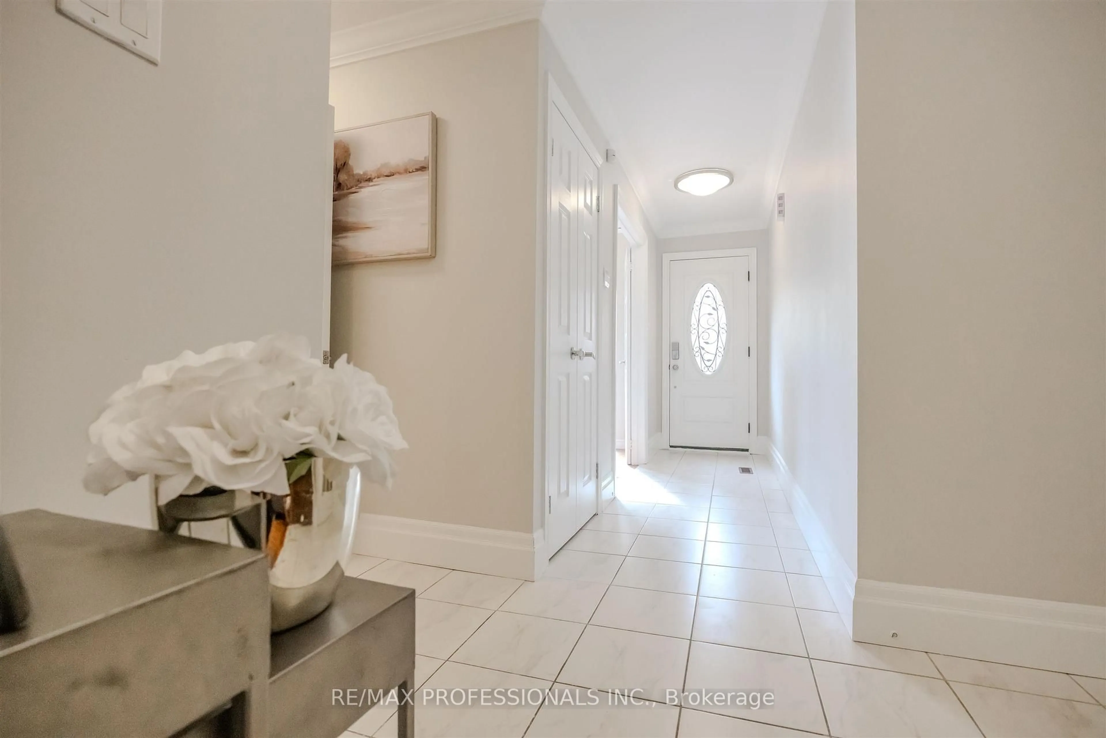 Indoor entryway for 81 Millborough Cres, Toronto Ontario M9C 5E7
