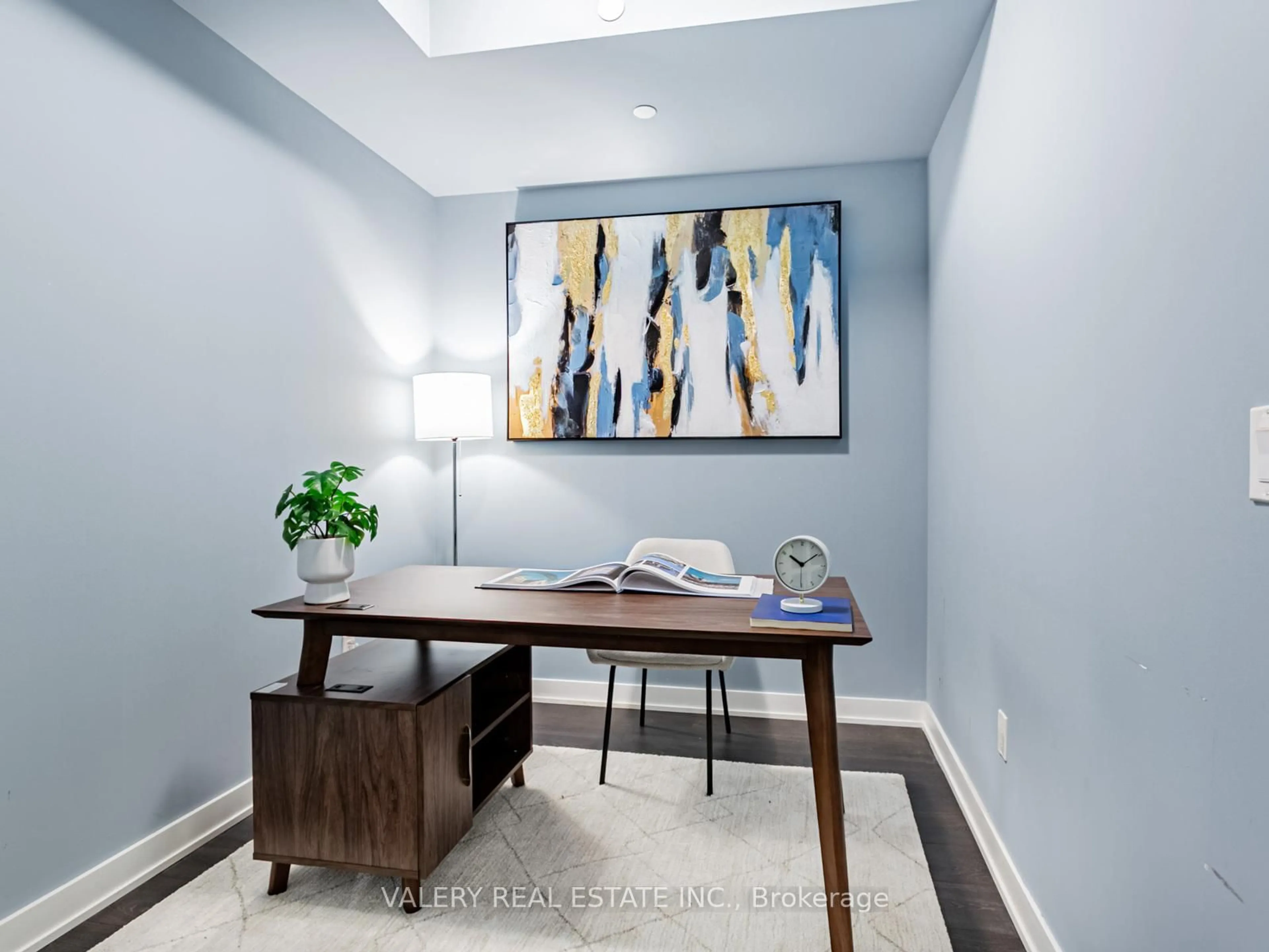 A pic of a room for 4655 Glen Erin Dr #1002, Mississauga Ontario L5M 0Z1