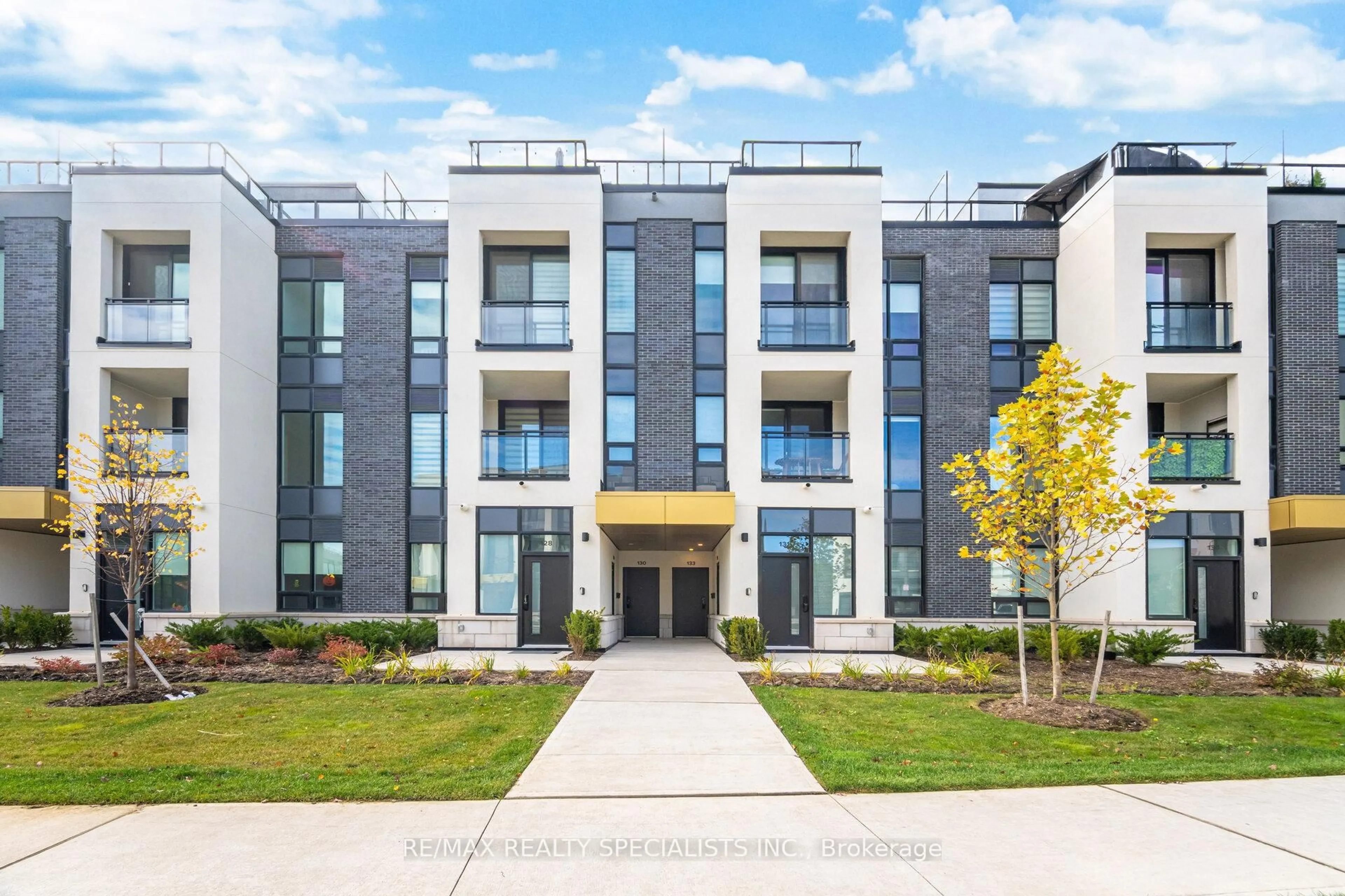 Unknown for 3020 Trailside Dr #TH 132, Oakville Ontario L6M 5R1