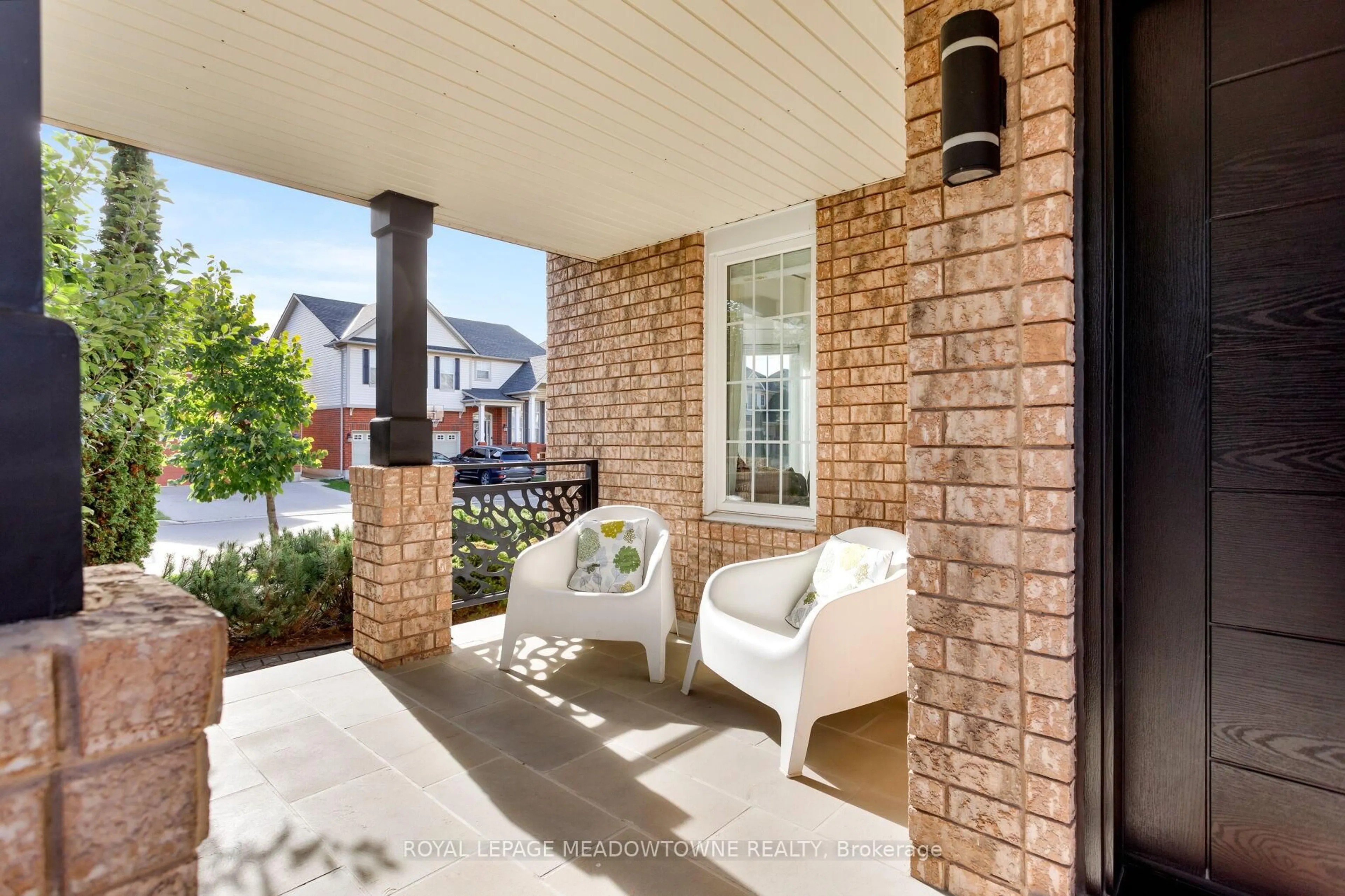 Unknown for 976 Lancaster Blvd, Milton Ontario L9T 6E1