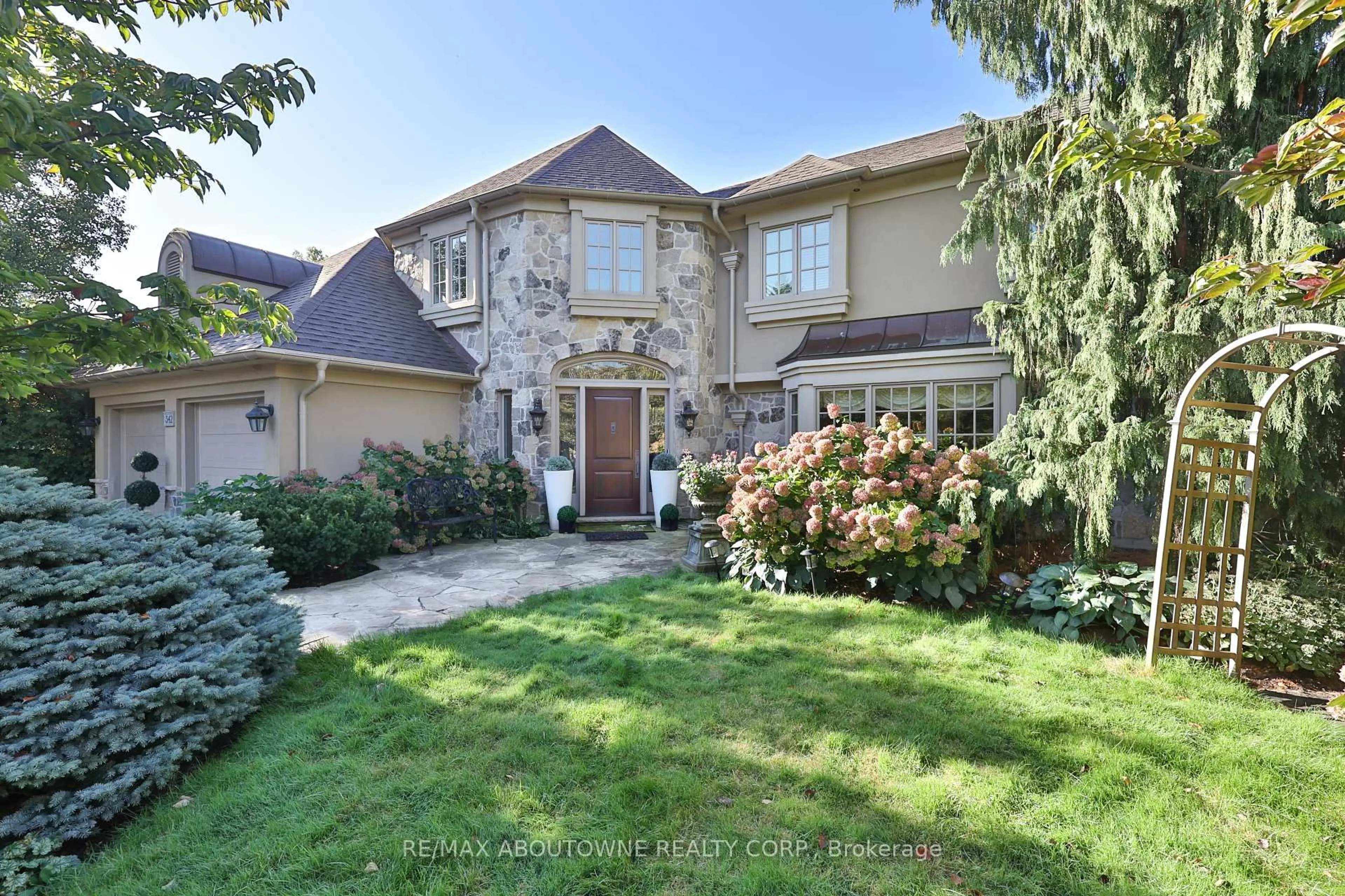 Unknown for 342 Pomona Ave, Burlington Ontario L7N 1T5