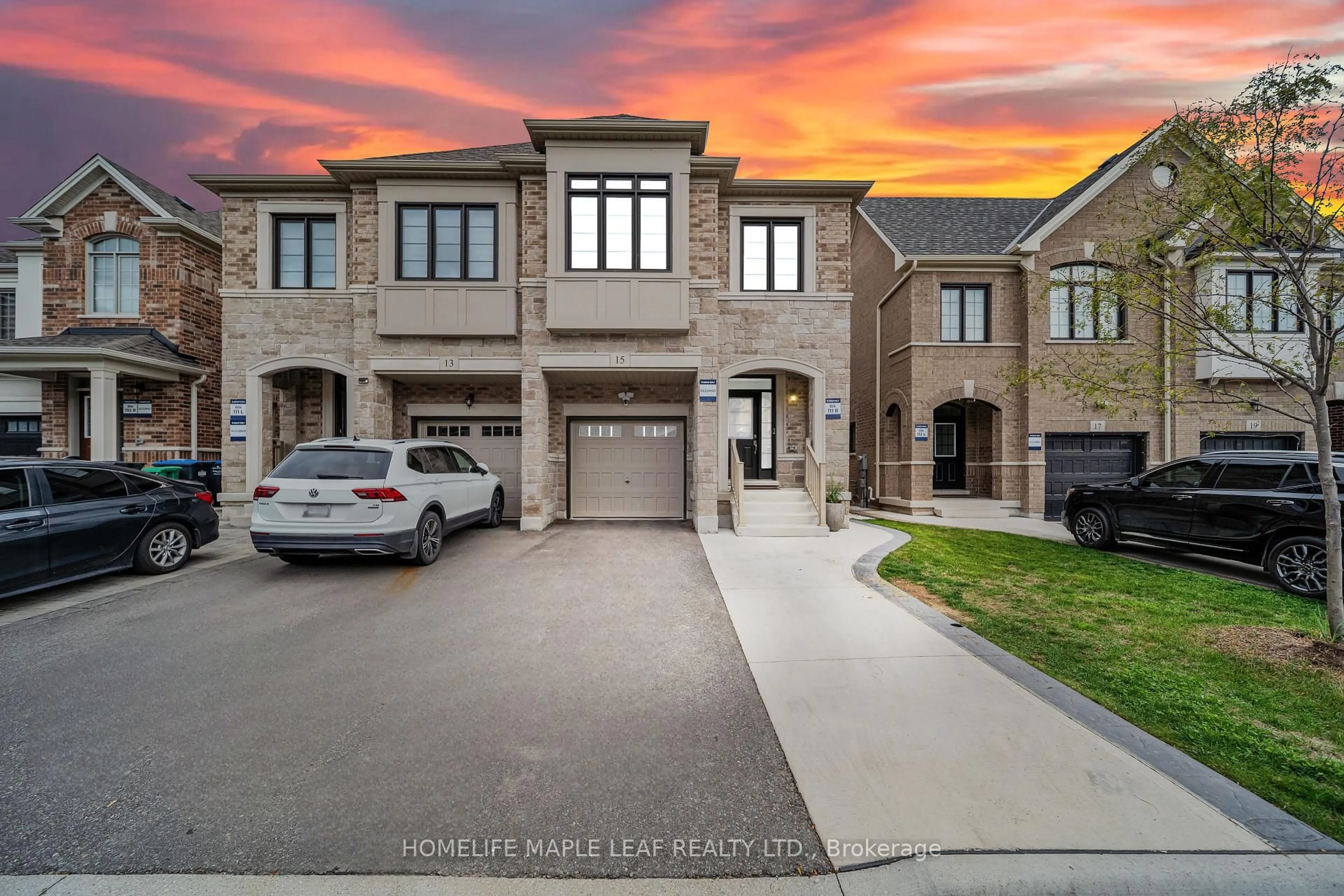 Unknown for 15 Quinton Rdge, Brampton Ontario L6Y 6J4