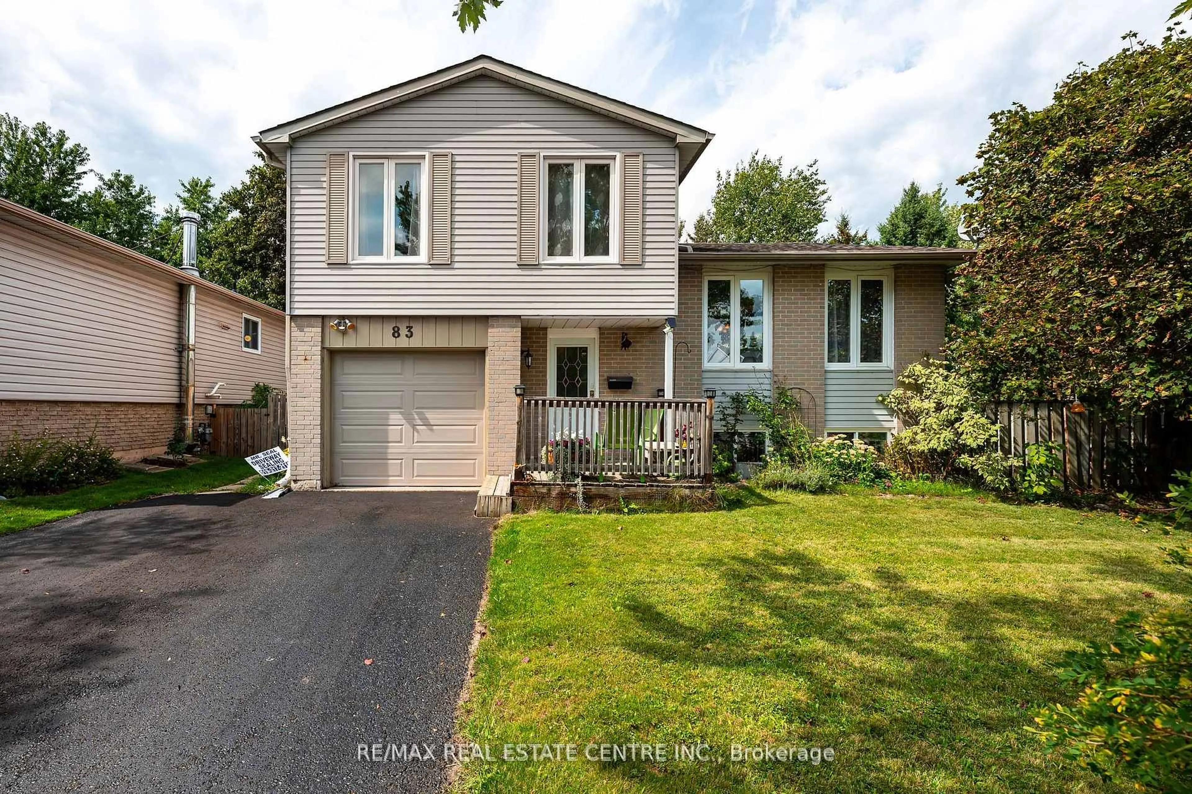 Unknown for 83 Brenda Blvd, Orangeville Ontario L9W 3L3