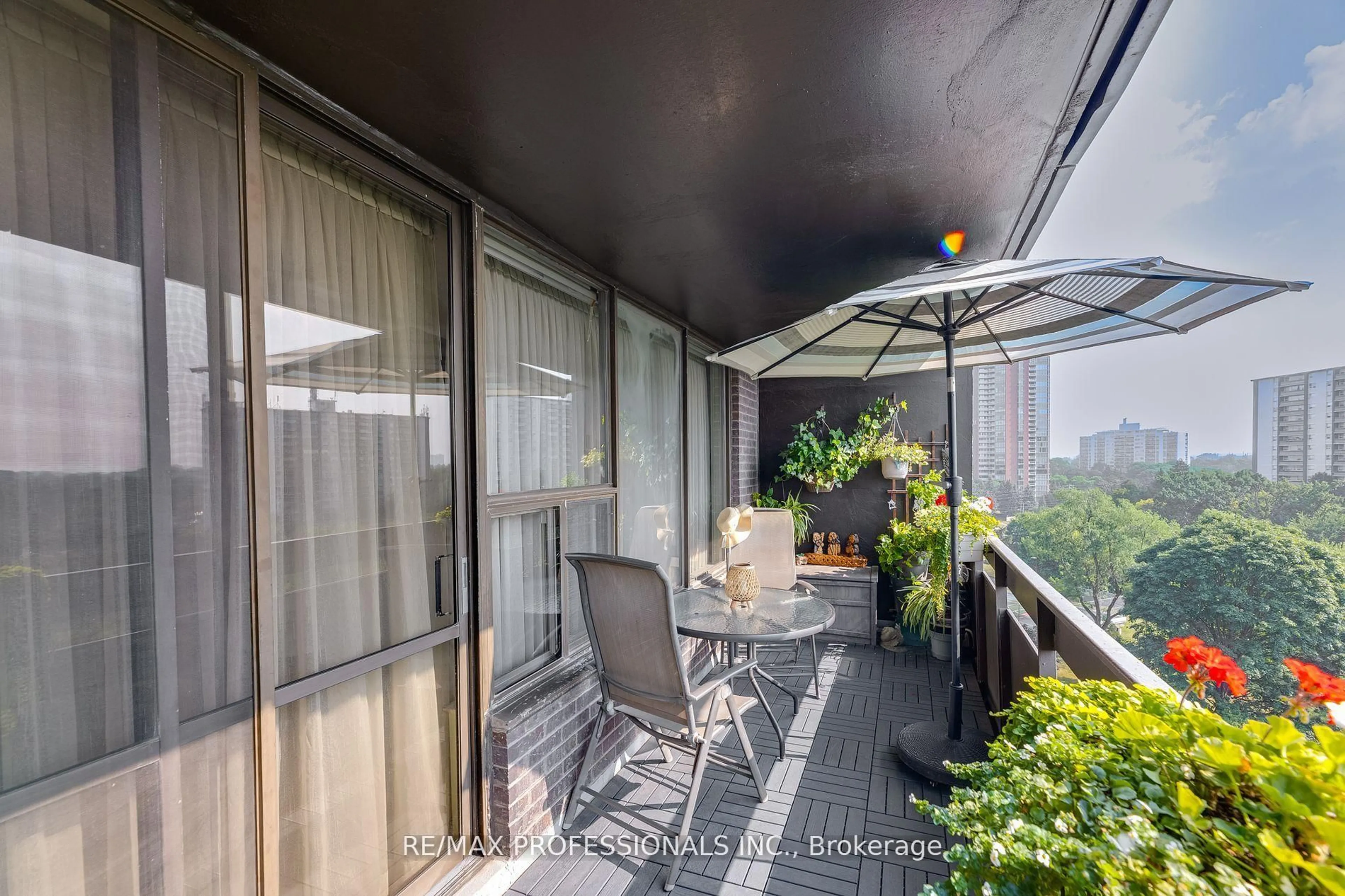 Balcony in the apartment, street for 11 Wincott Dr #907, Toronto Ontario M9R 2R9