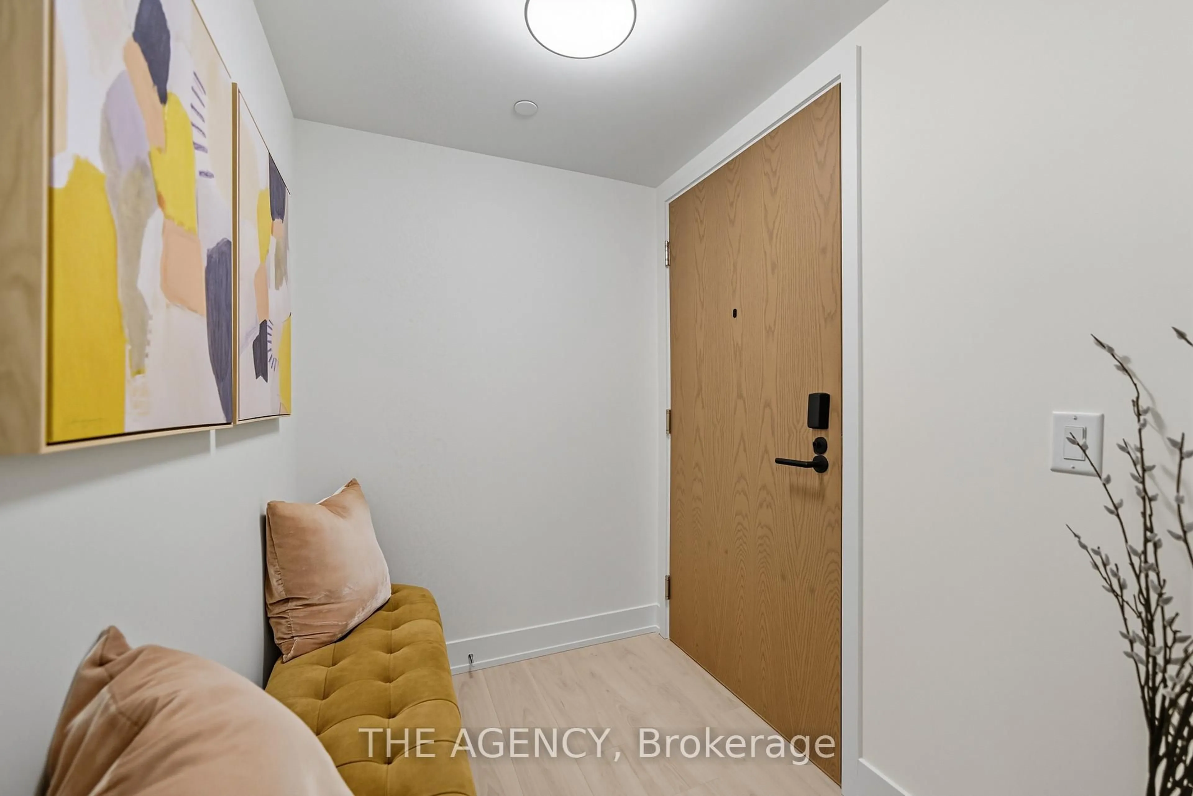 Indoor entryway for 10 Eva Rd #508, Toronto Ontario M9C 0B3