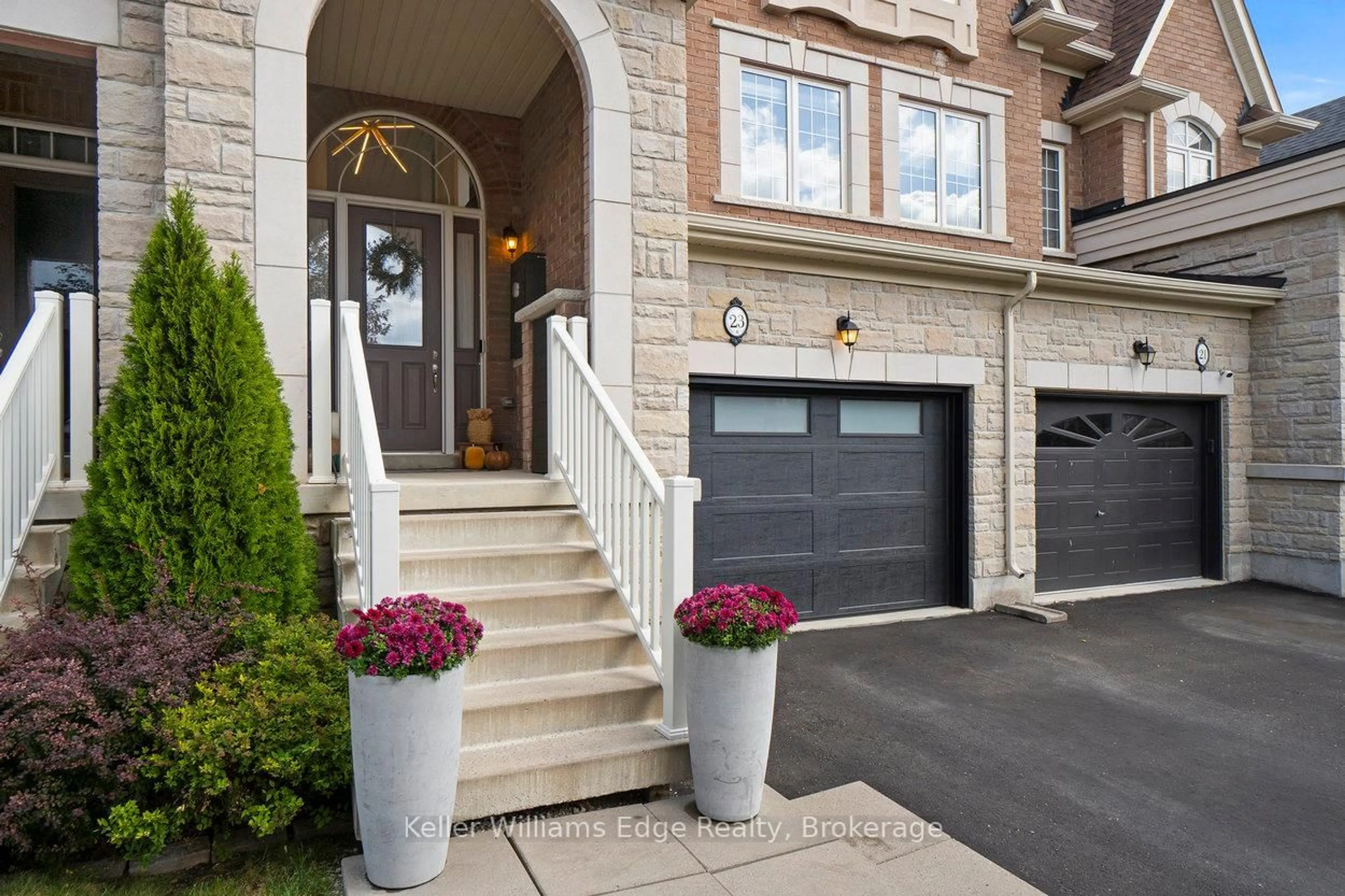 Unknown for 23 Maple Trail Rd, Caledon Ontario L7C 2C7