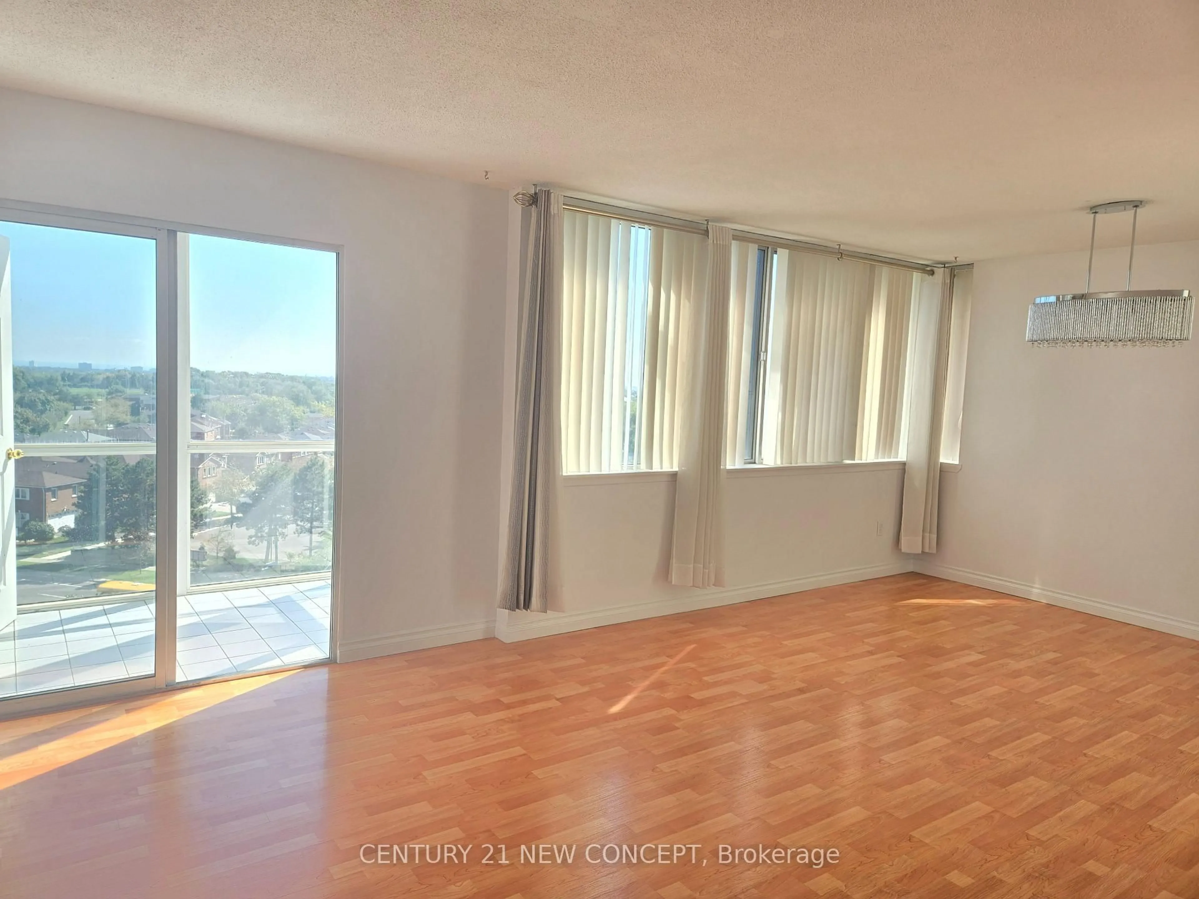 A pic of a room for 350 Webb Dr #702, Mississauga Ontario L5B 3W4