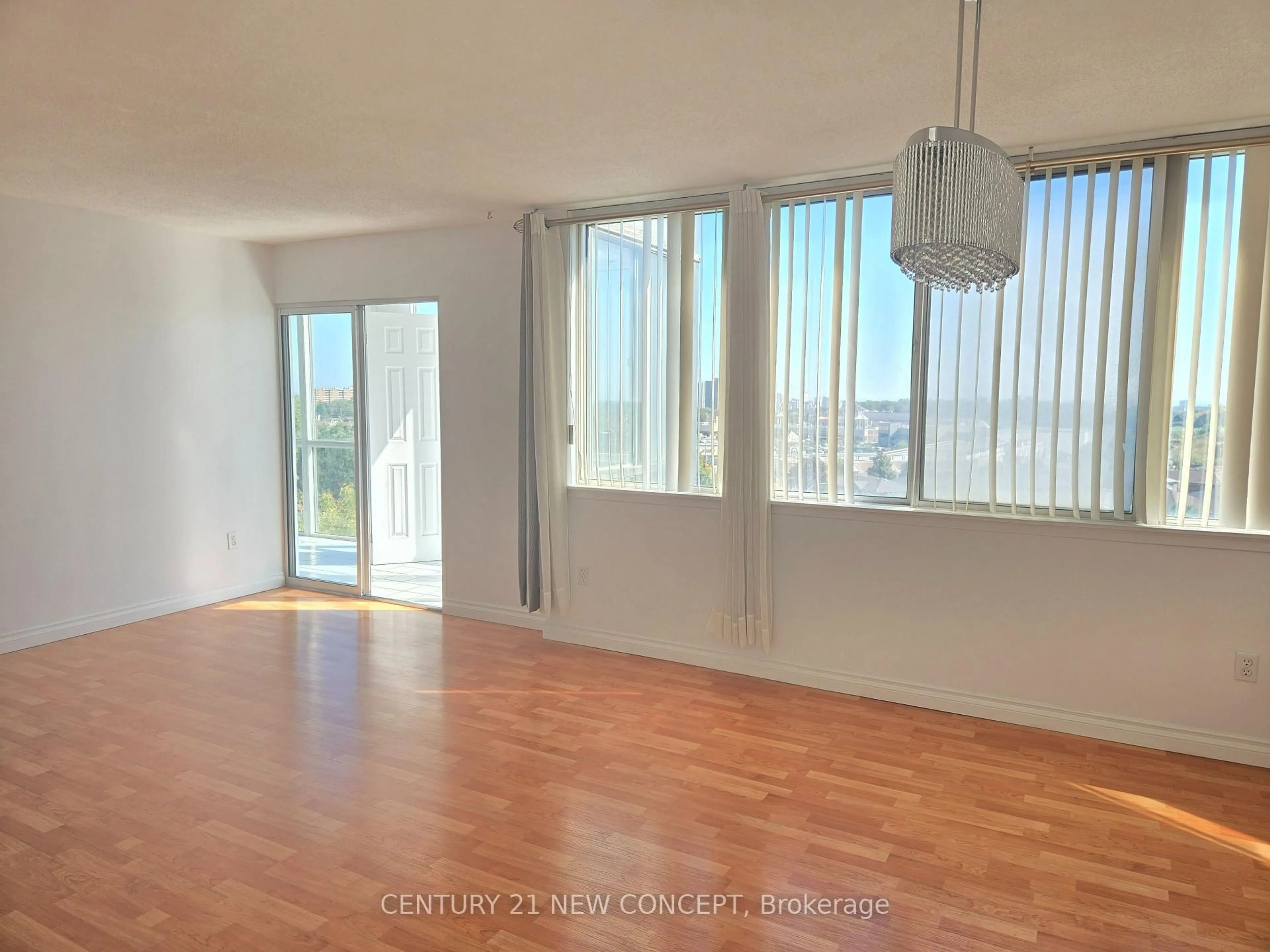 A pic of a room for 350 Webb Dr #702, Mississauga Ontario L5B 3W4