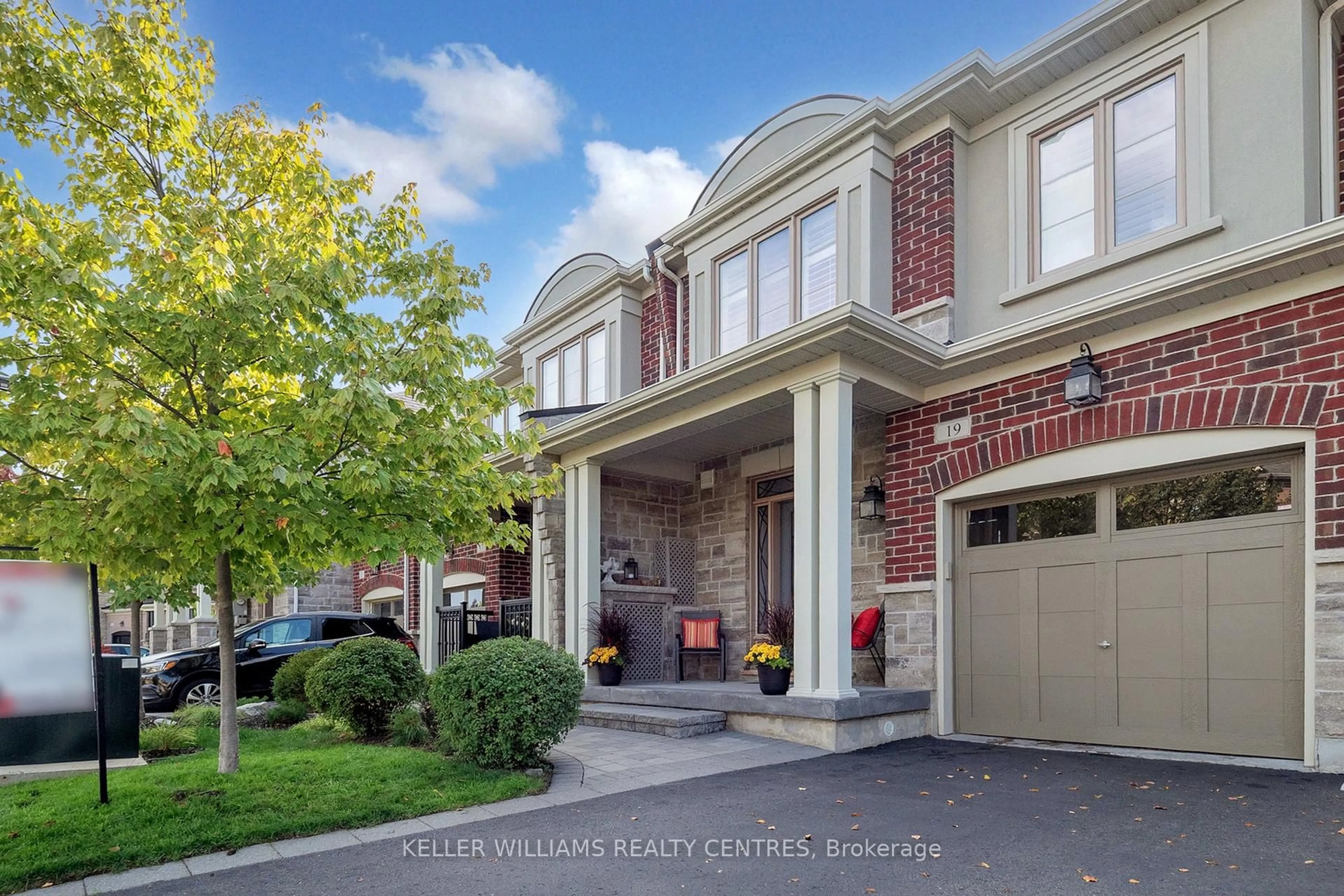 Home with brick exterior material, street for 19 Diamond Leaf Lane, Halton Hills Ontario L7G 0G7