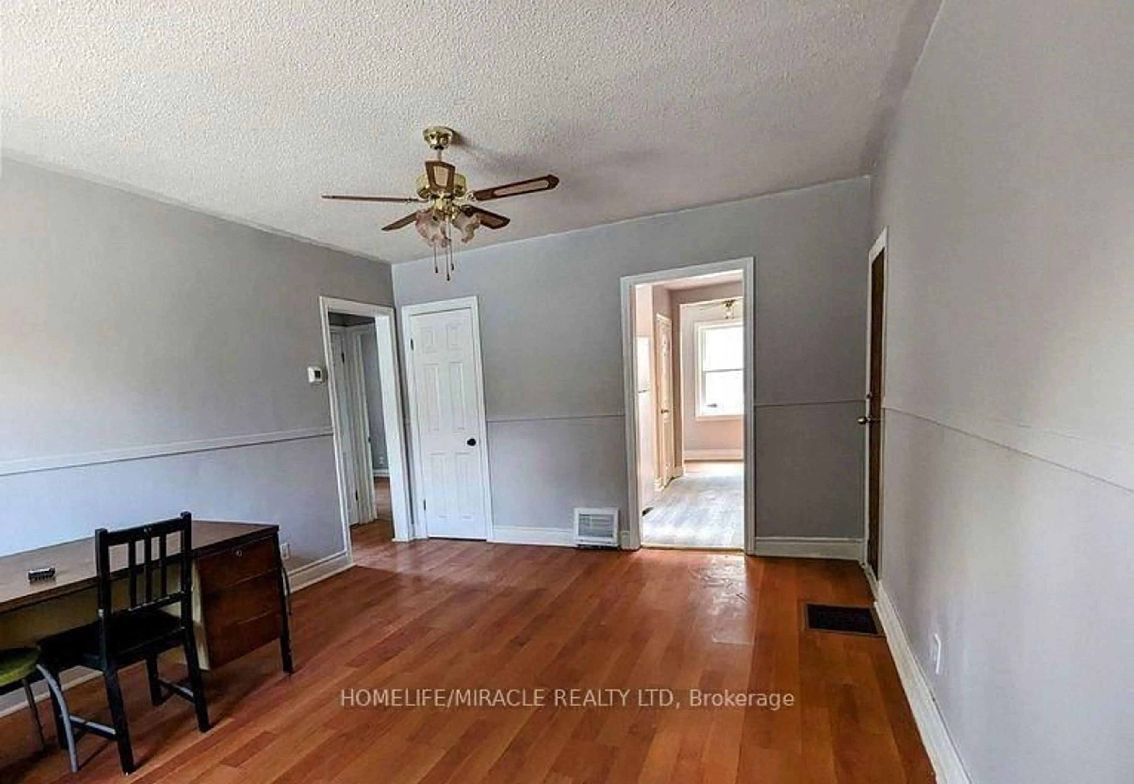 A pic of a room for 45 Main St, Halton Hills Ontario L7G 3H2