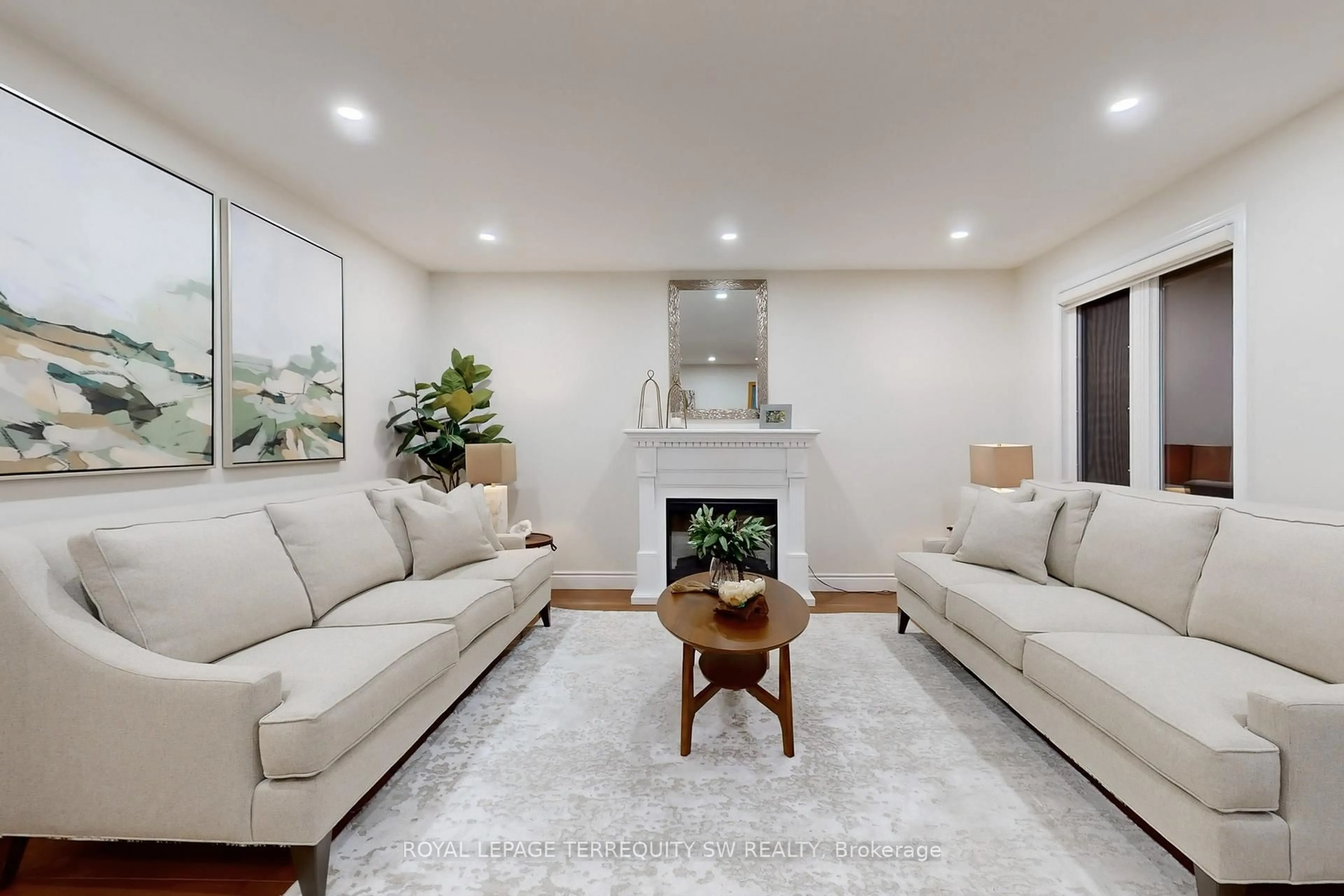 Living room with furniture, unknown for 8 Chalmers Crt, Brampton Ontario L6Z 3G9