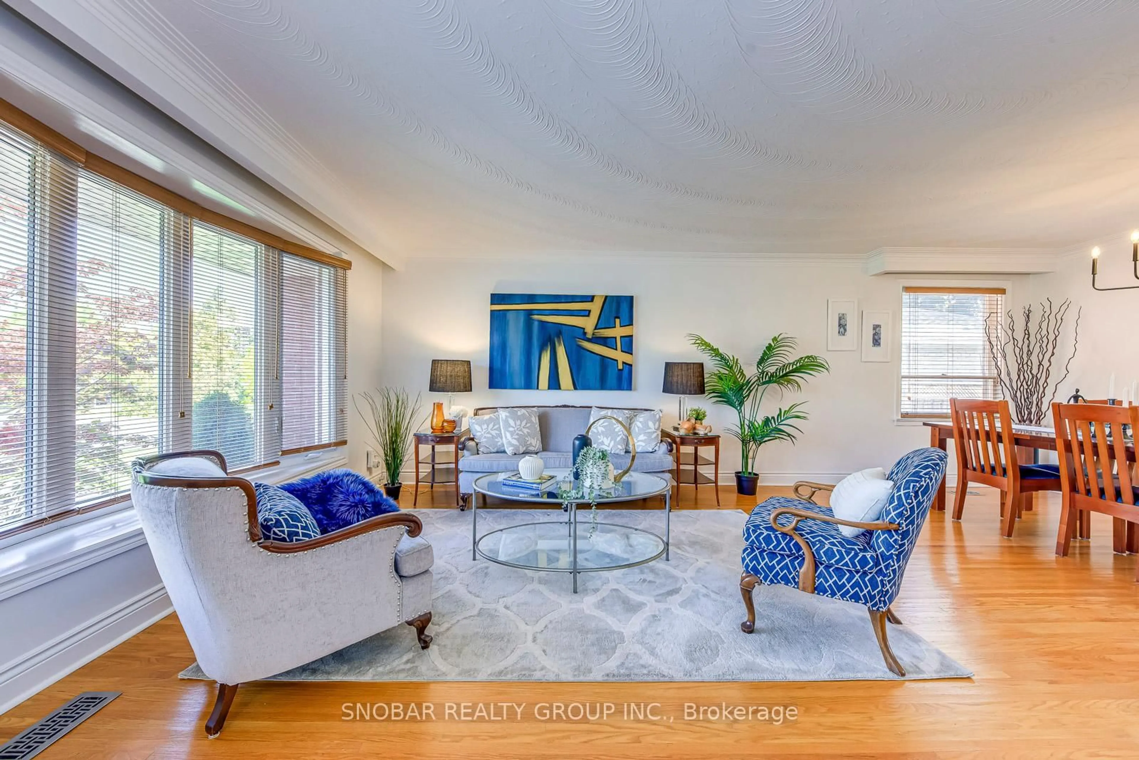 Living room with furniture, unknown for 7 Northcrest Rd, Toronto Ontario M9R 1P5