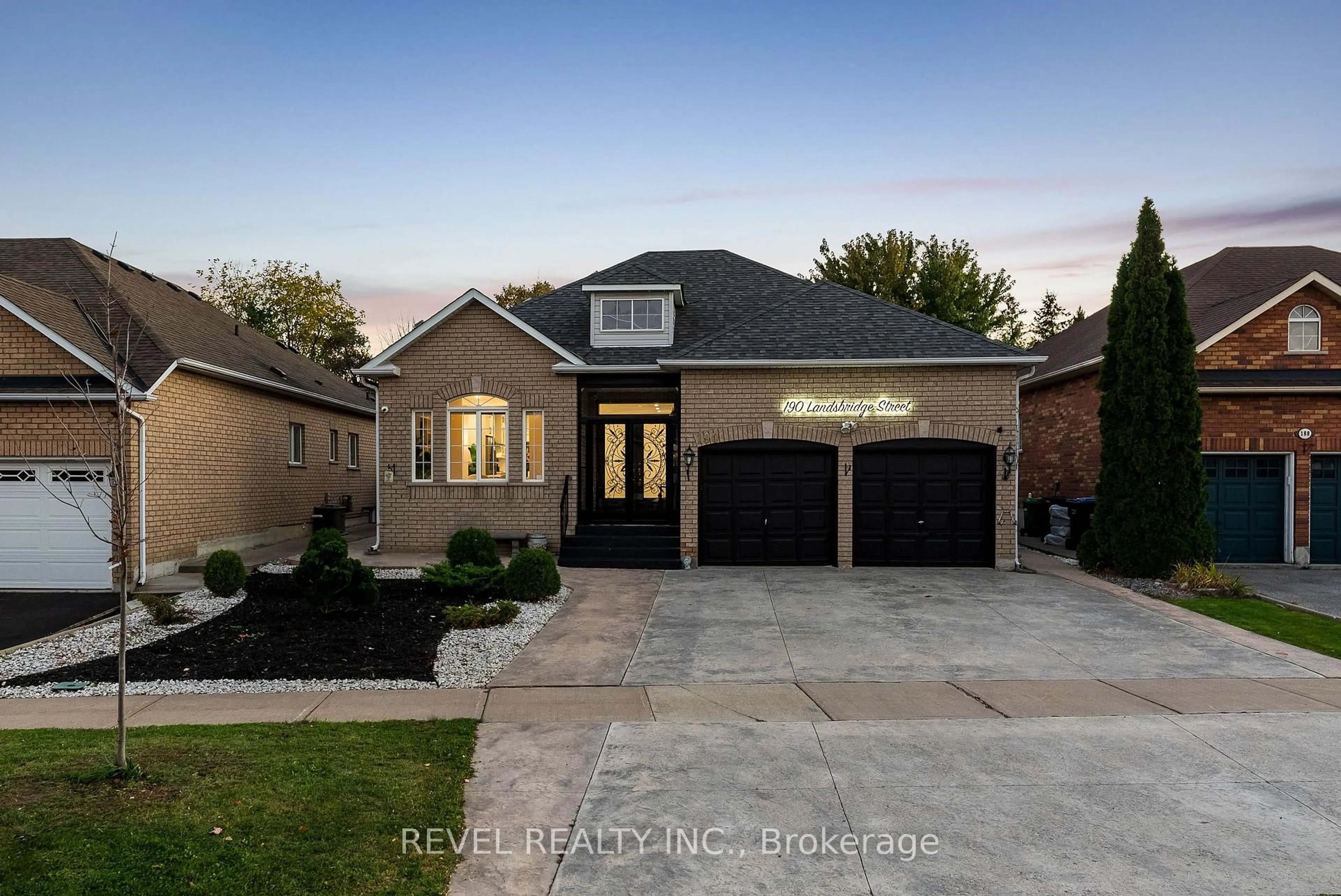 Home with brick exterior material, street for 190 Landsbridge St, Caledon Ontario L7E 2A3