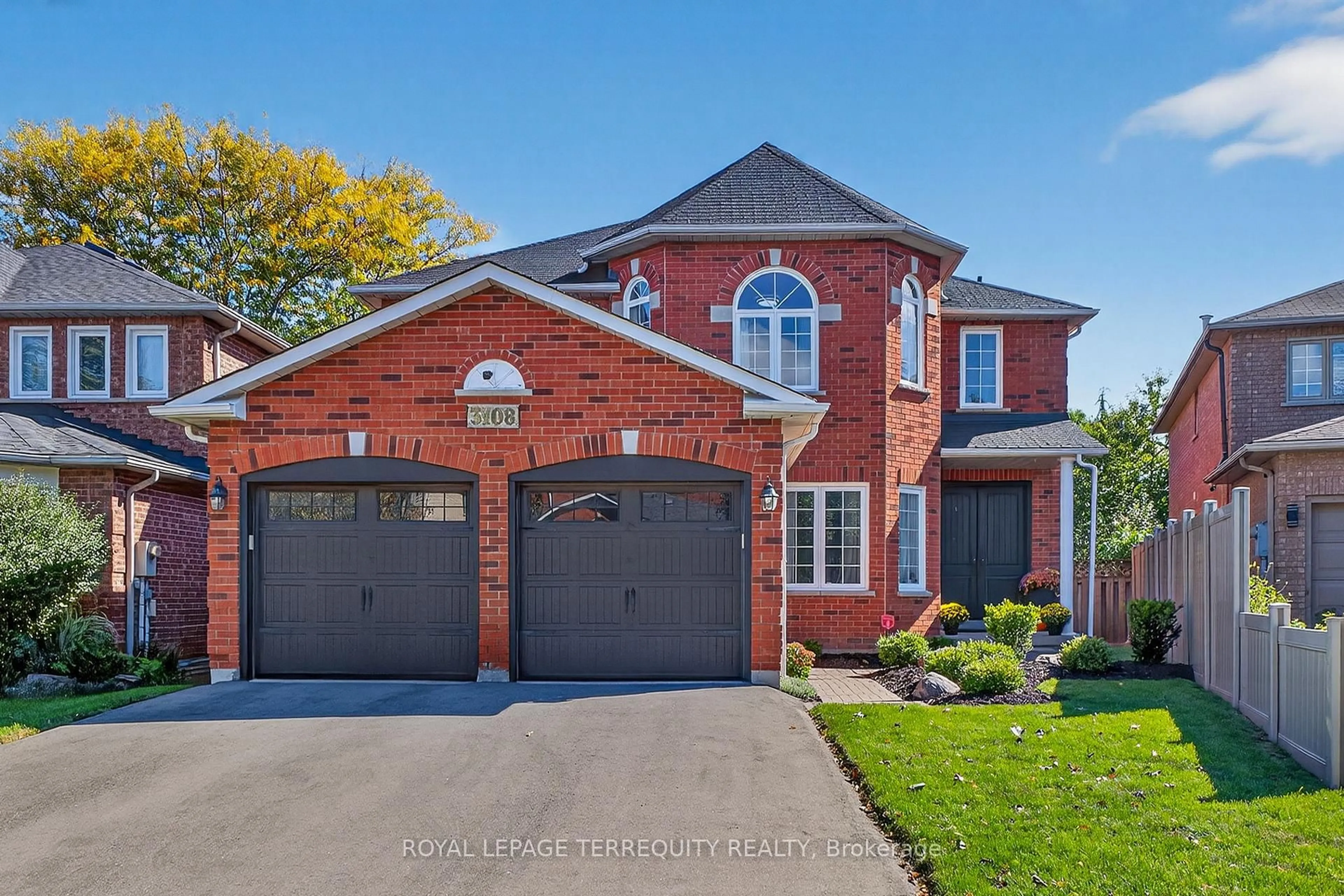Home with brick exterior material, street for 3108 Eden Oak Cres, Mississauga Ontario L5L 5V1