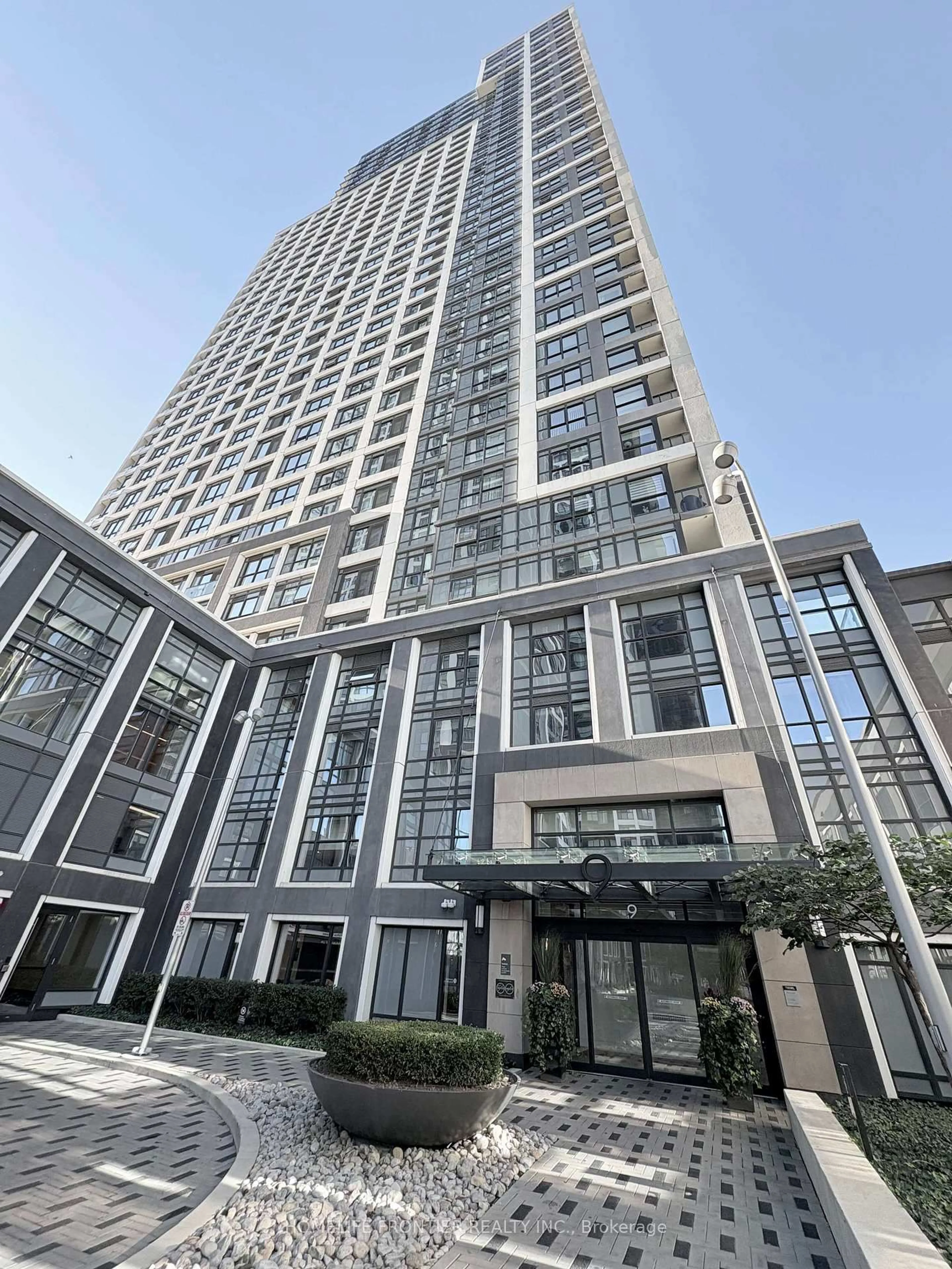 Indoor foyer for 9 Mabelle Ave #3219, Toronto Ontario M9A 0E1