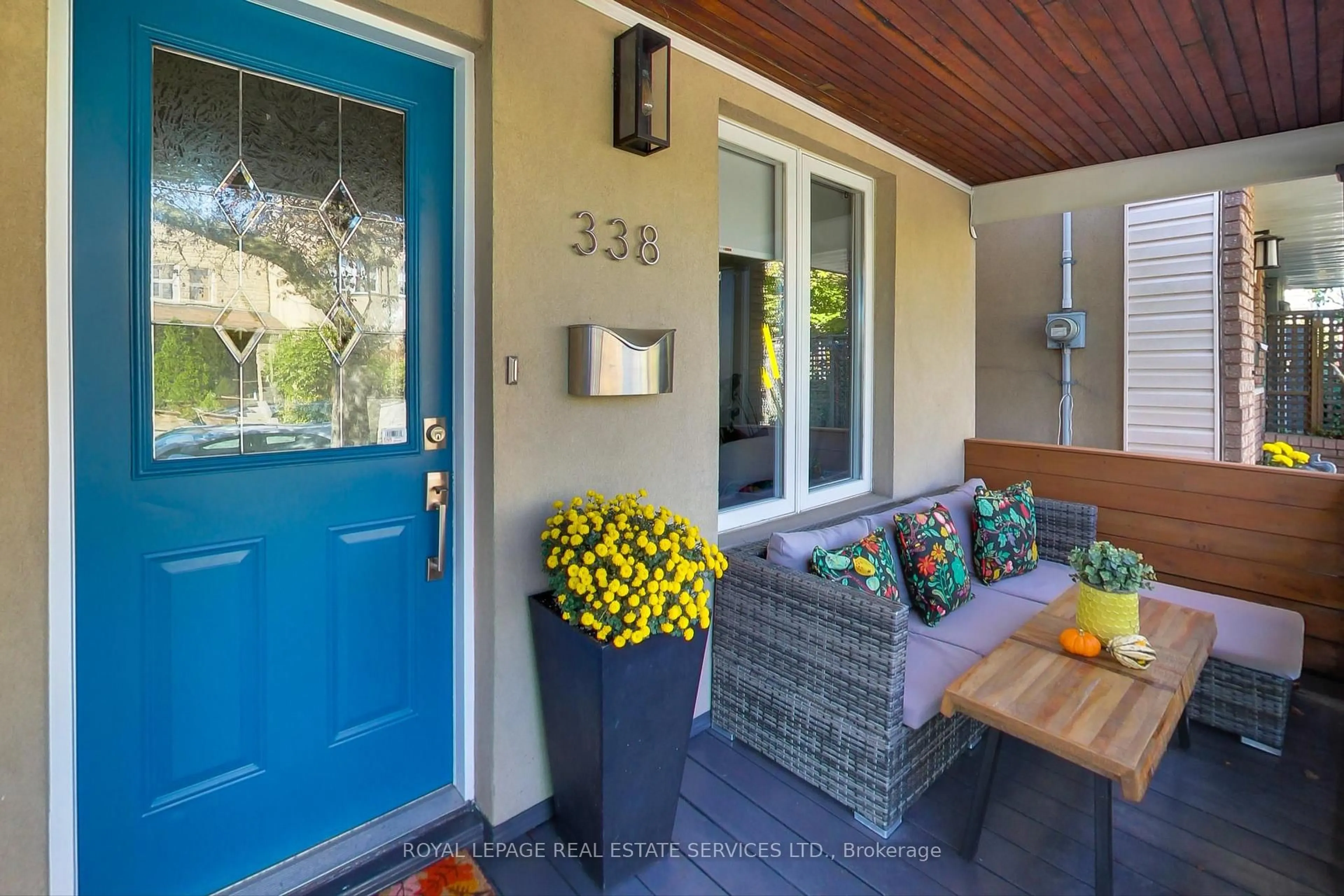 Indoor entryway for 338 Boon Ave, Toronto Ontario M6E 4A5