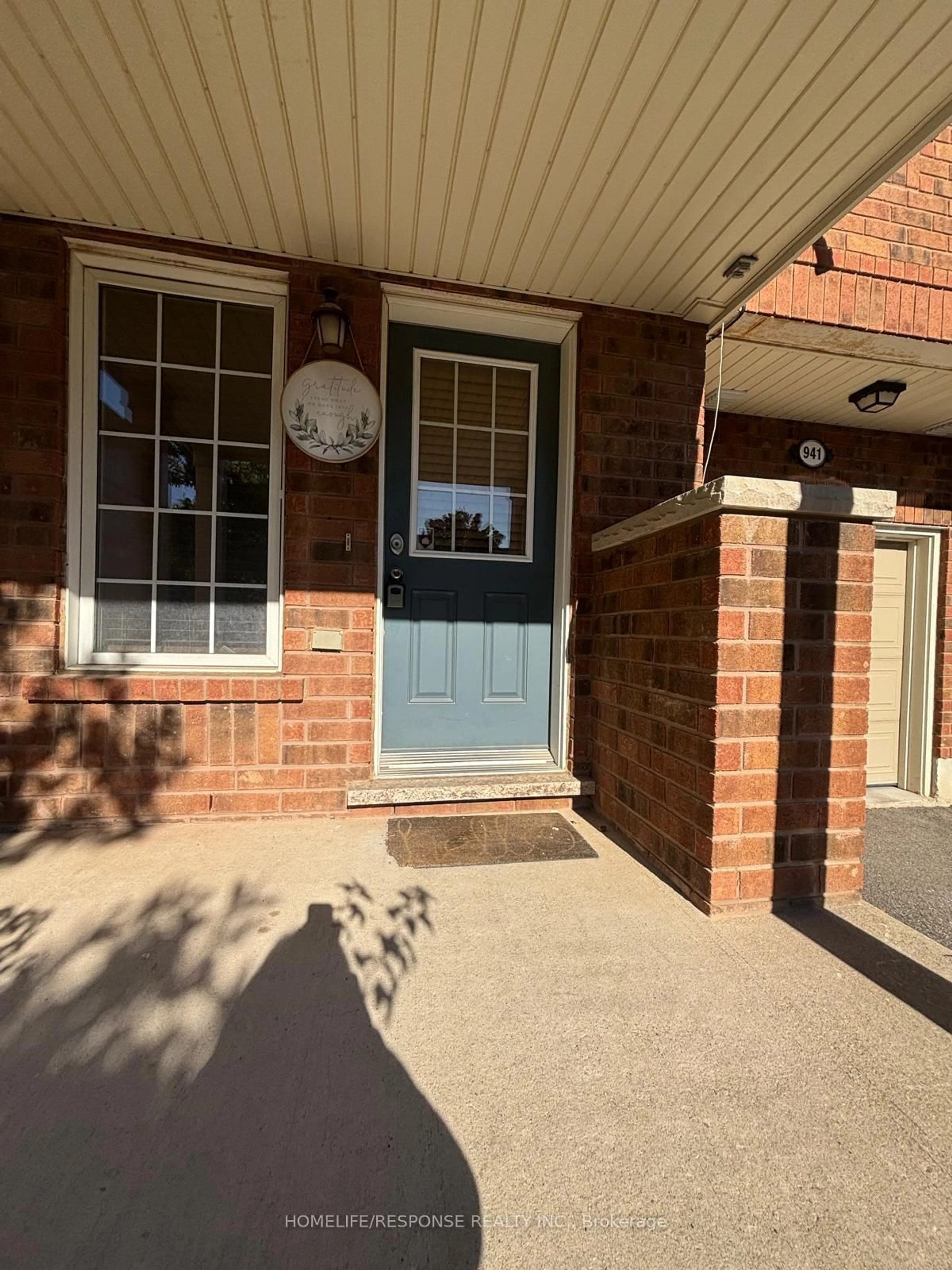Unknown for 941 Hasselfeldt Hts, Milton Ontario L9T 0M5