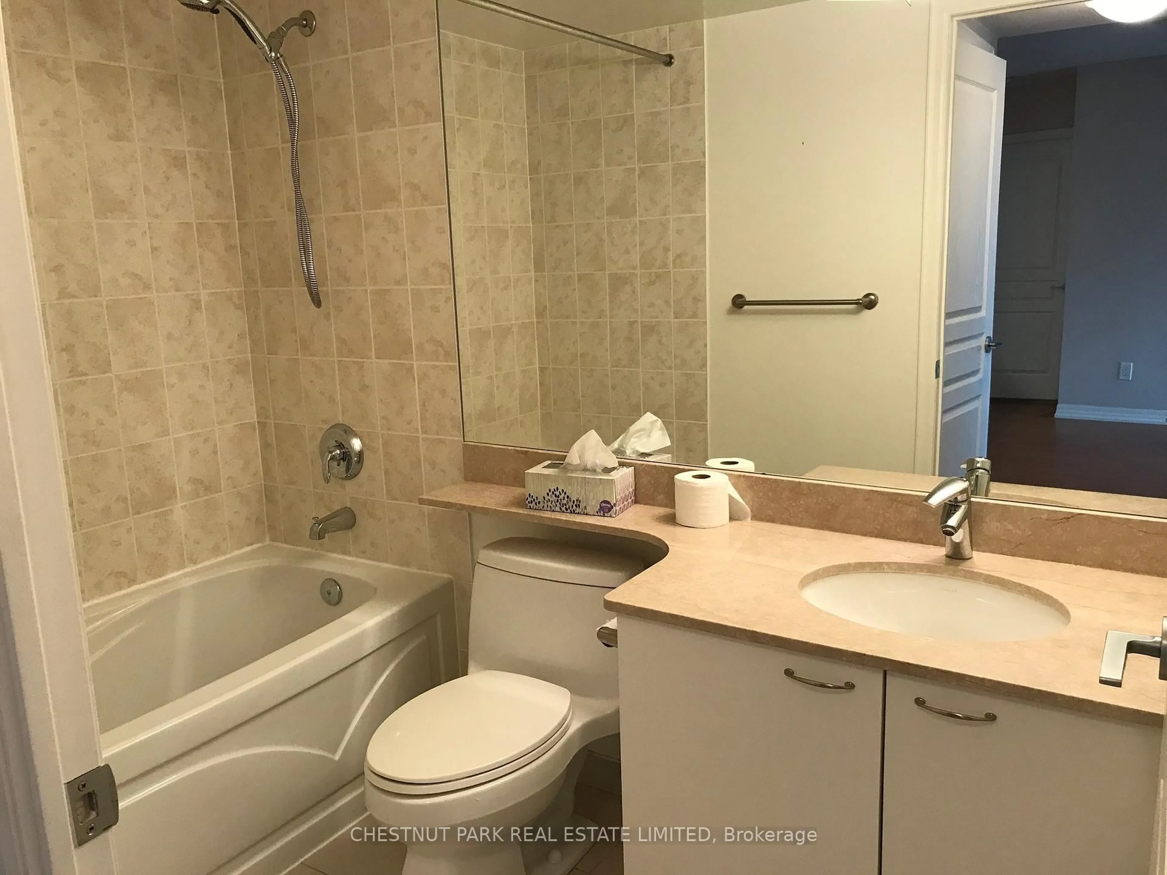 Standard bathroom, unknown for 1403 Royal York Rd #810, Toronto Ontario M9P 0A1