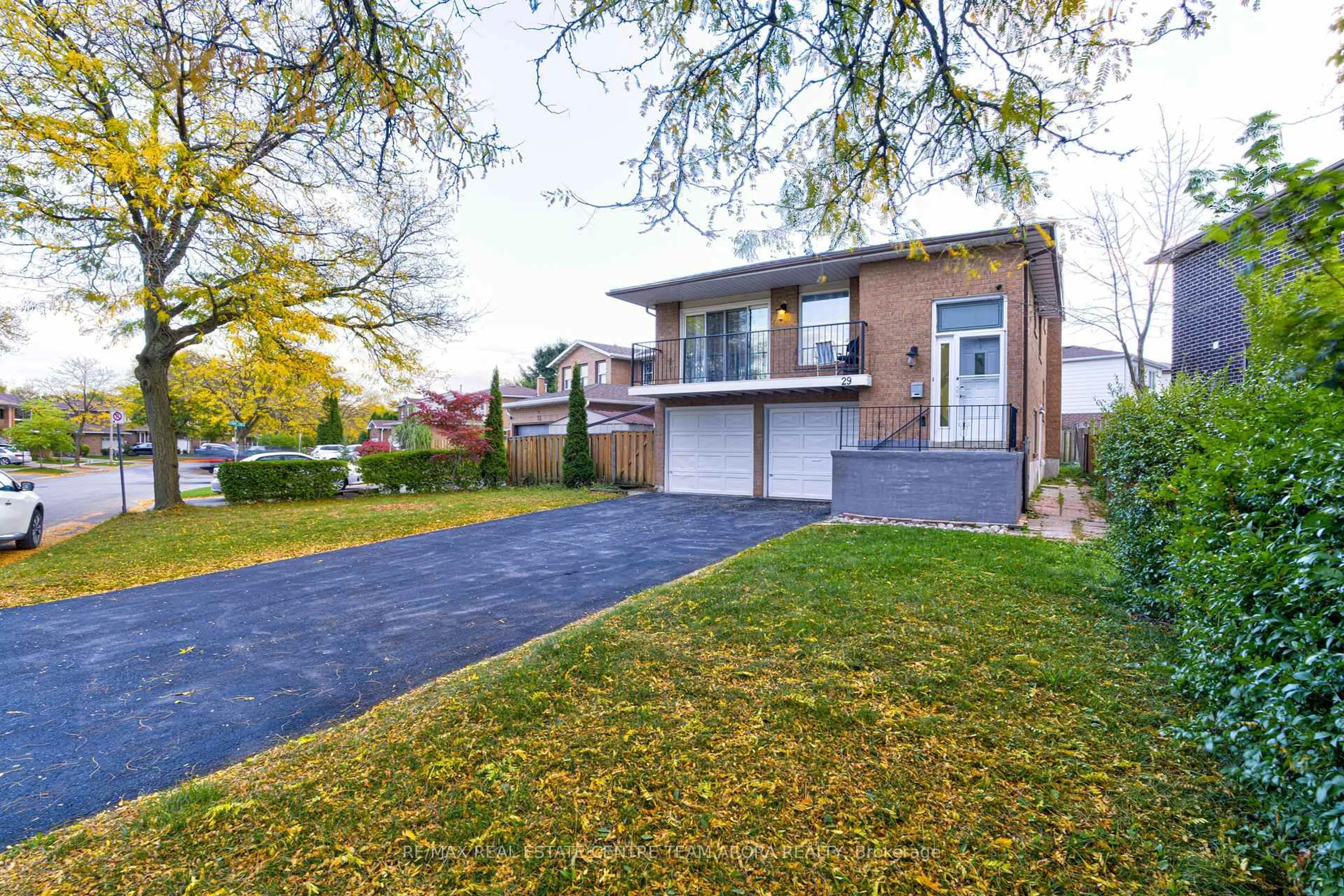 Home with brick exterior material, street for 29 Lakecrest Tr, Brampton Ontario L6Z 1S6