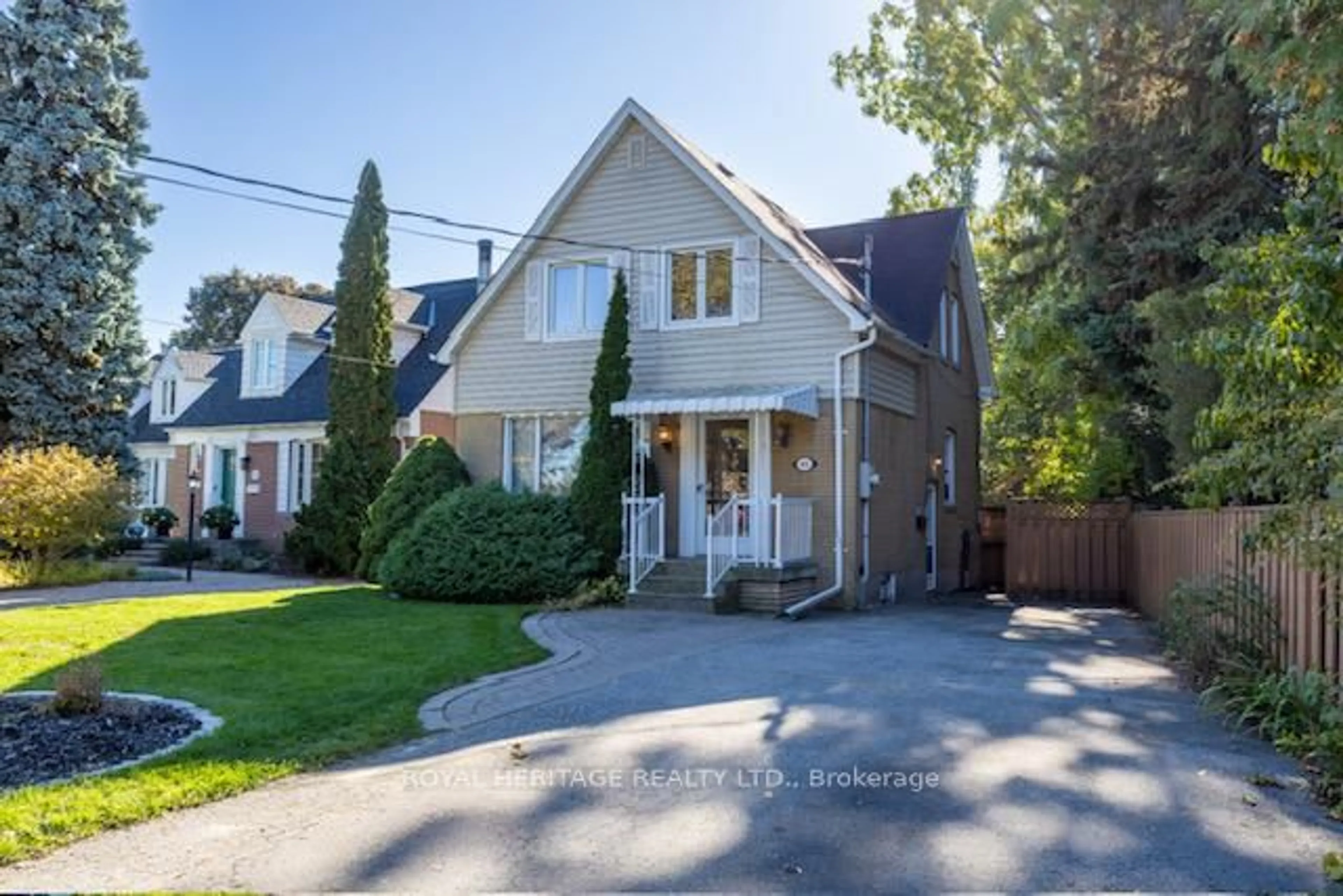 Home with brick exterior material, street for 41 Bethnal Ave, Toronto Ontario M8Y 1Y8