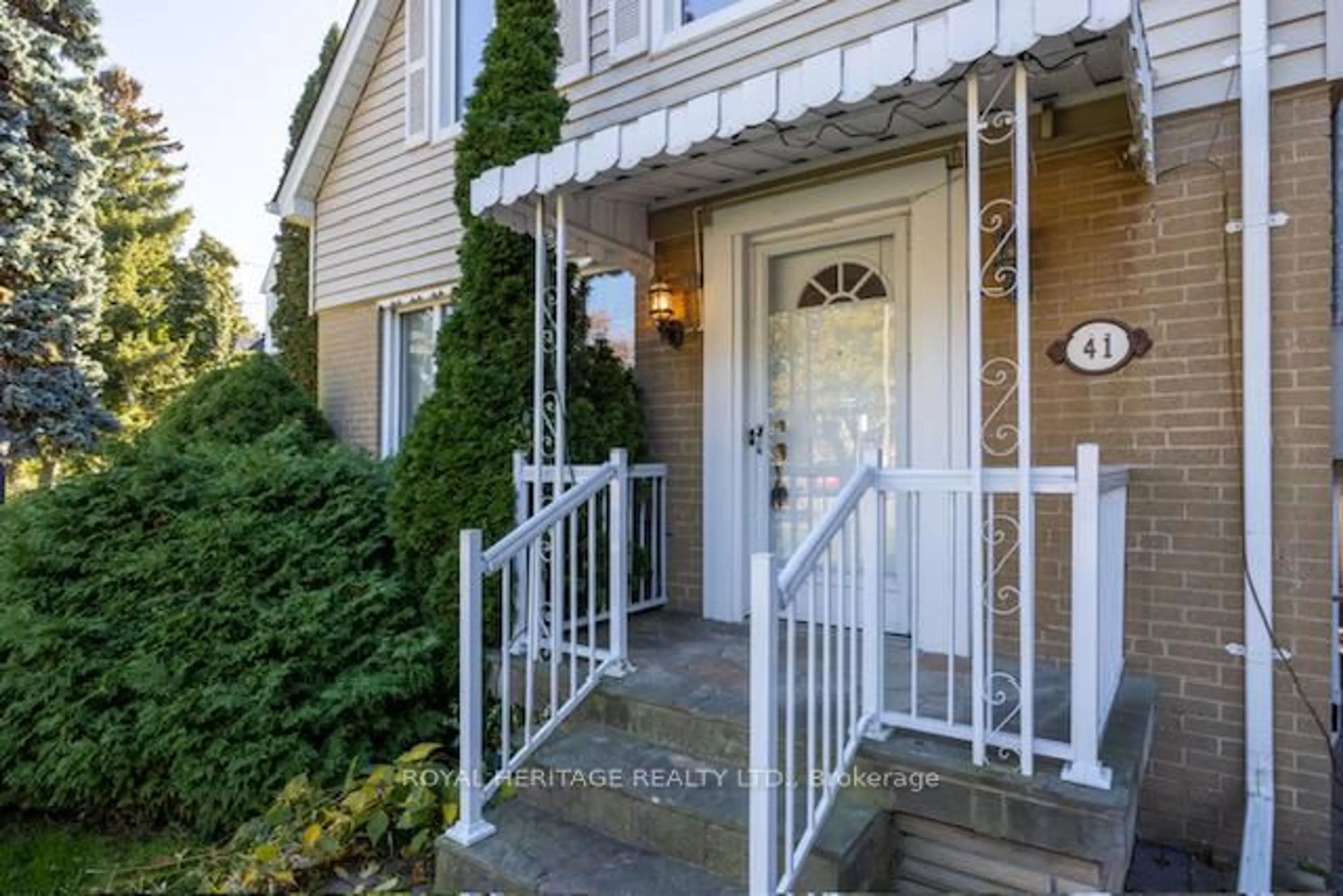 Unknown for 41 Bethnal Ave, Toronto Ontario M8Y 1Y8
