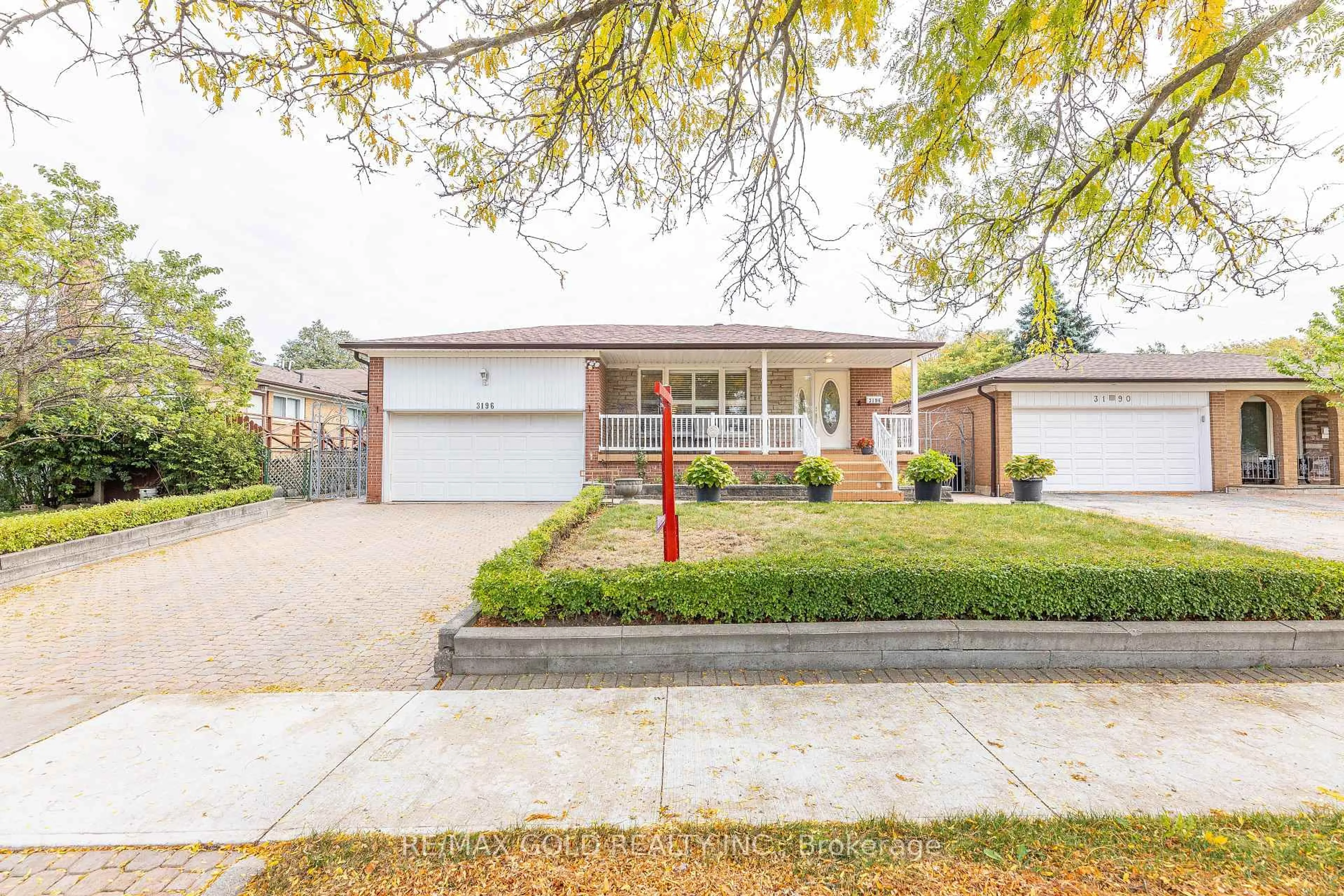 Home with brick exterior material, street for 3196 Newbound Crt, Mississauga Ontario L4T 1R9