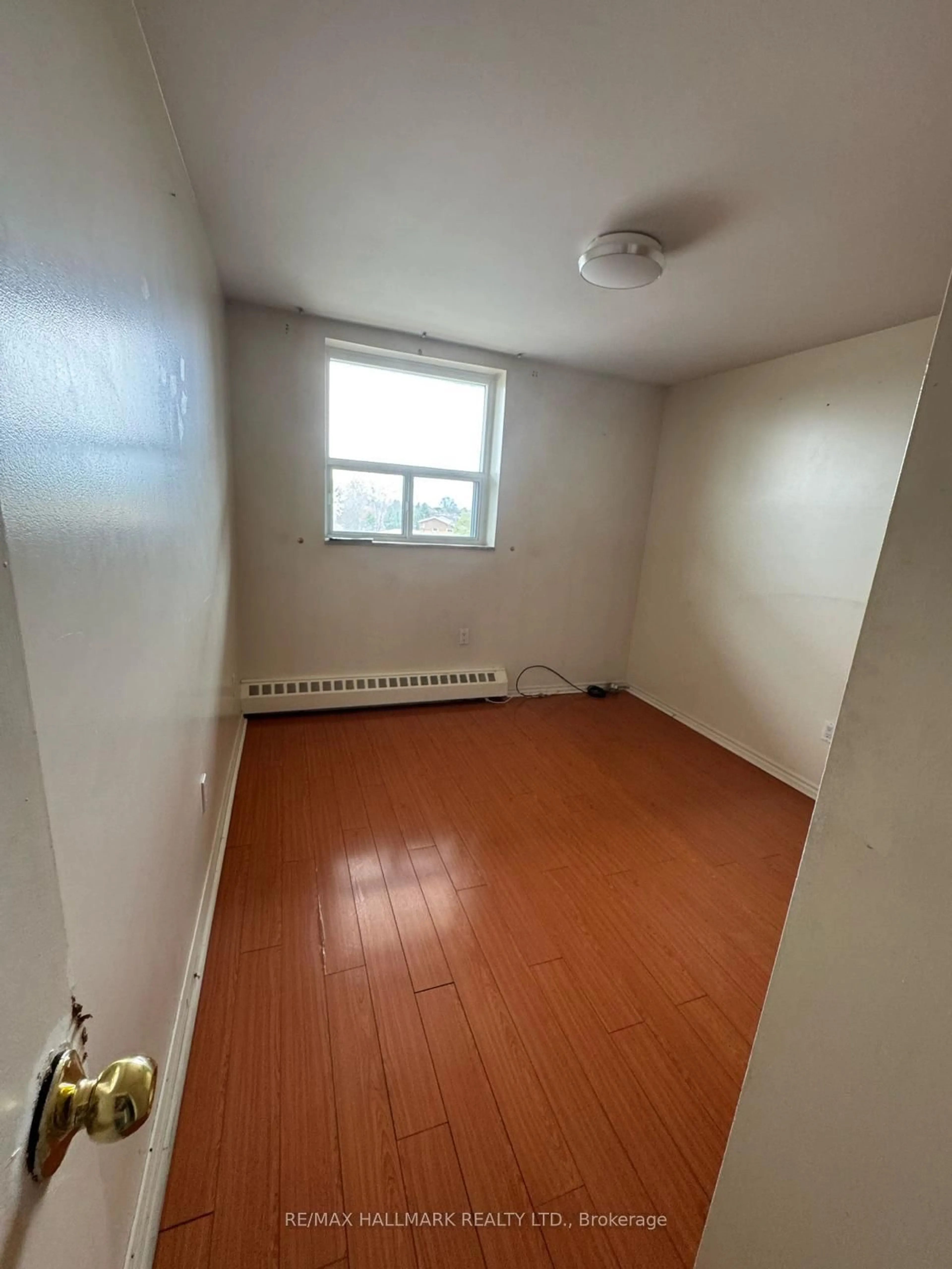 A pic of a room for 3577 Derry Rd #311, Mississauga Ontario L4T 1B3