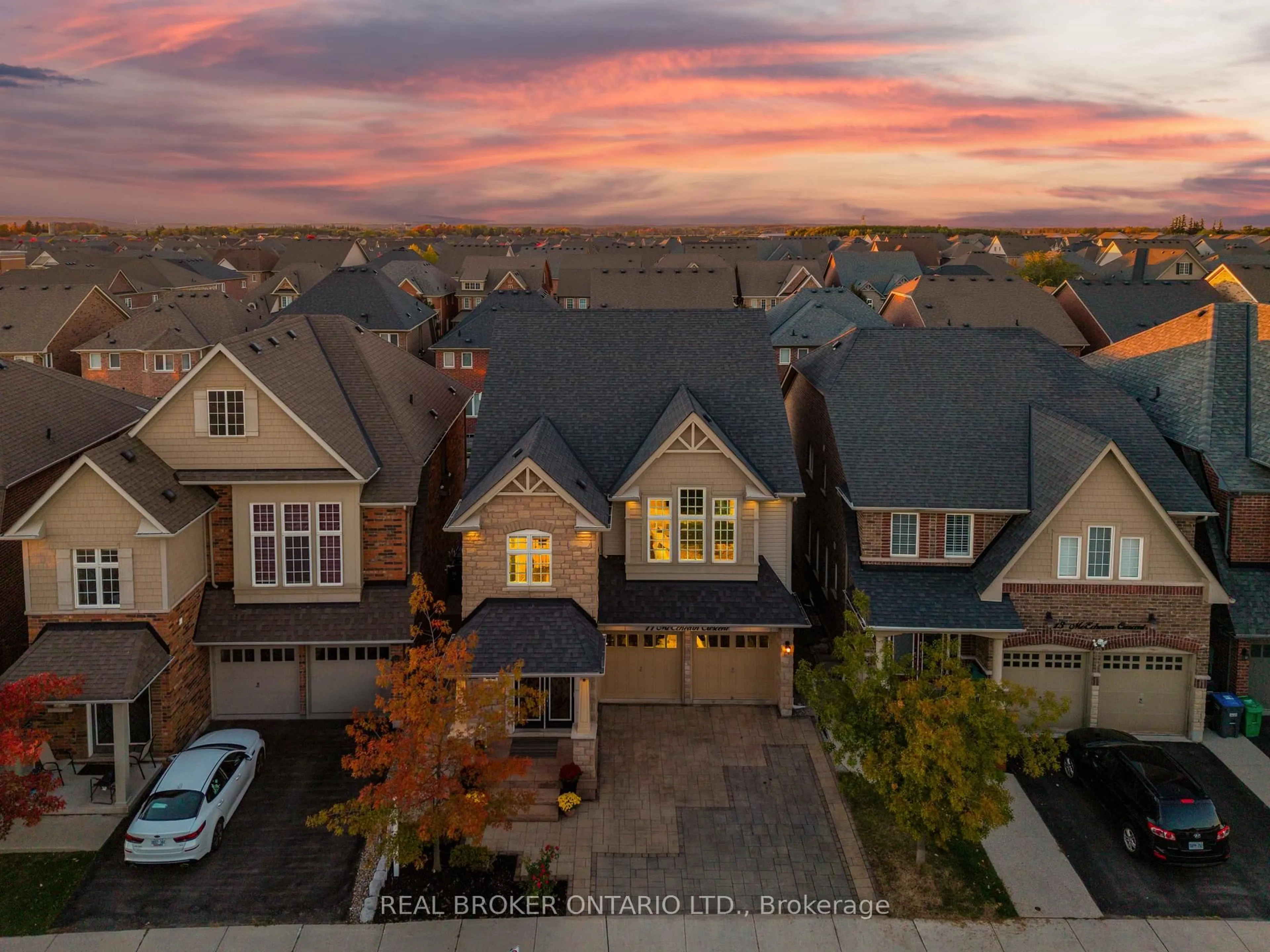 A pic from outside/outdoor area/front of a property/back of a property/a pic from drone, street for 11 McEchearn Cres, Caledon Ontario L7C 3R4