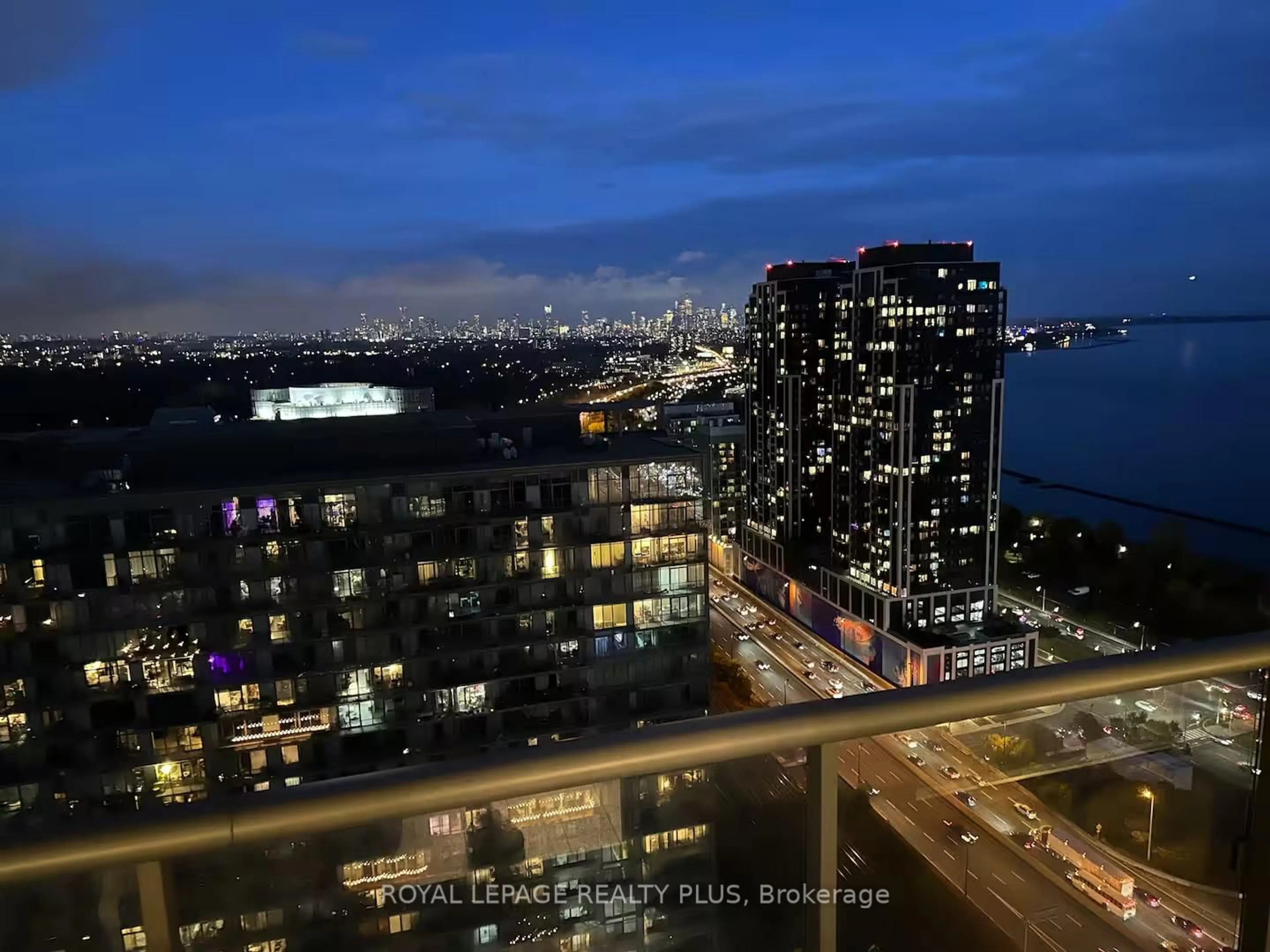 Blurry image for 105 The Queensway Ave #3415, Toronto Ontario M6S 5B5