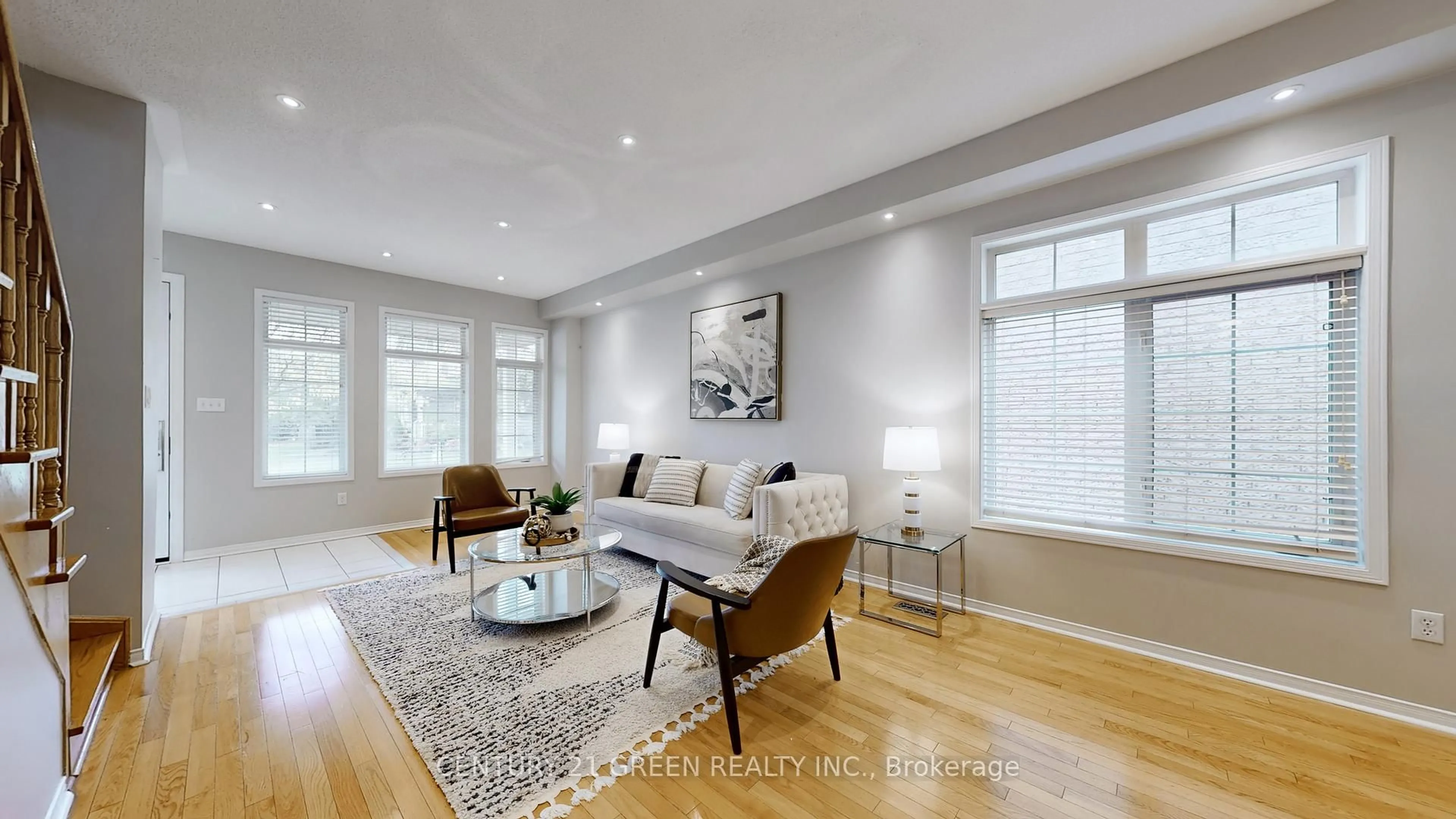 Living room with furniture, unknown for 3794 Arbourview Terr, Mississauga Ontario L5M 7A9