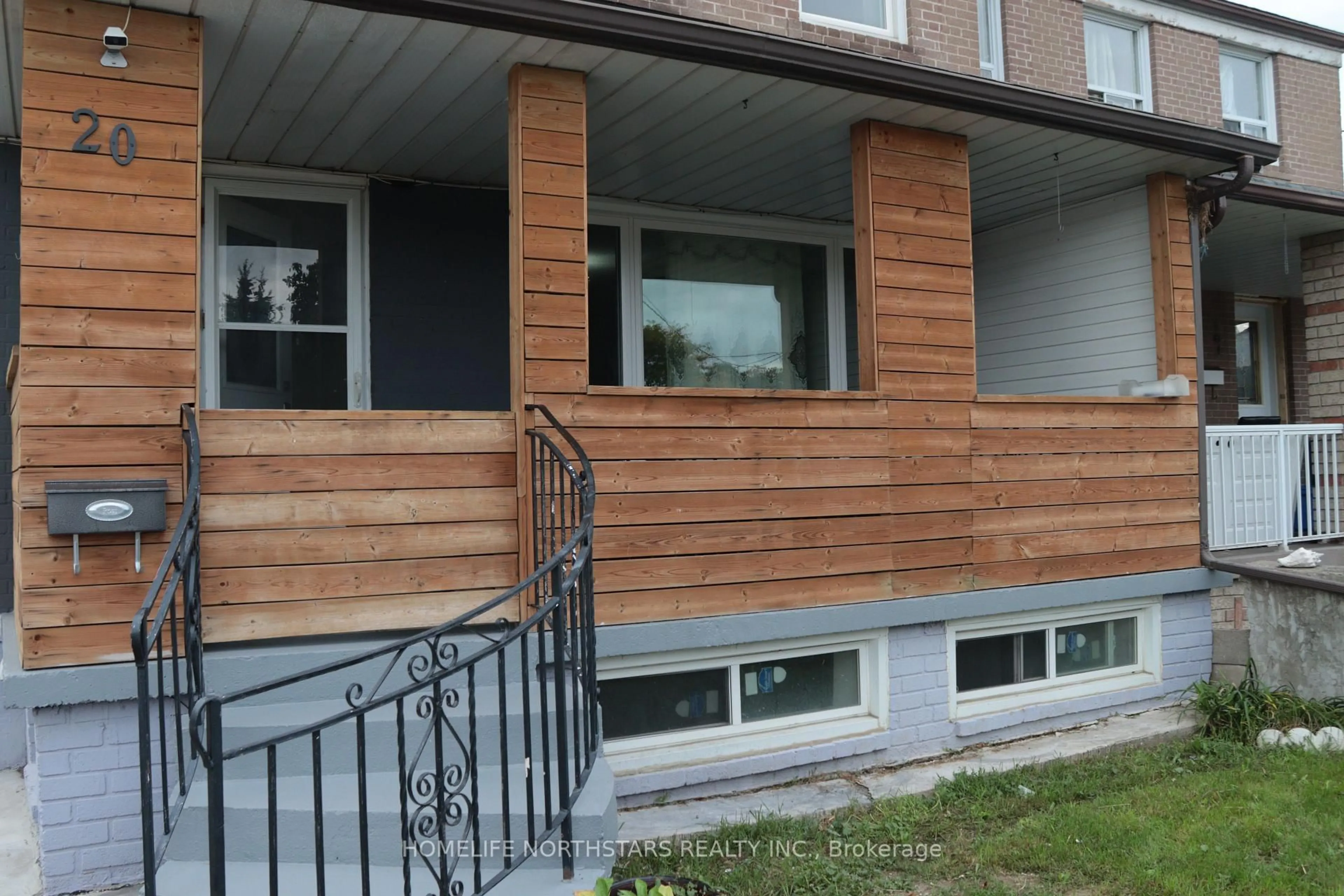 Home with vinyl exterior material, street for 20 Demaris Ave, Toronto Ontario M3N 1M1