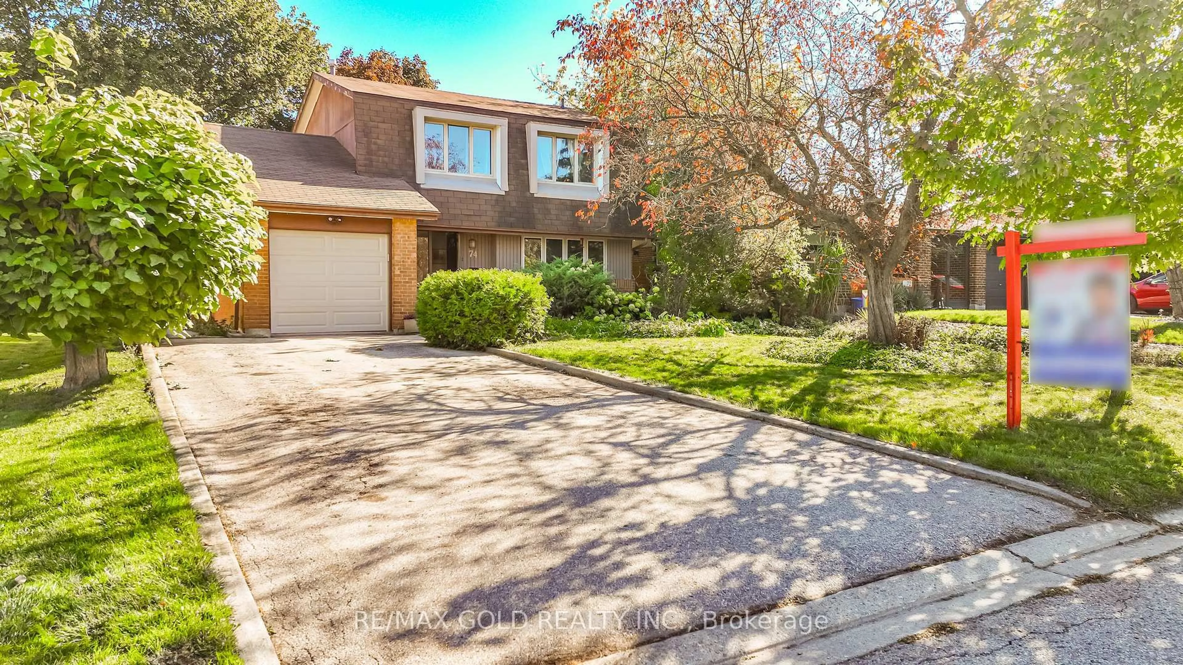 Home with brick exterior material, street for 74 Lorraine Cres, Brampton Ontario L6S 2R7