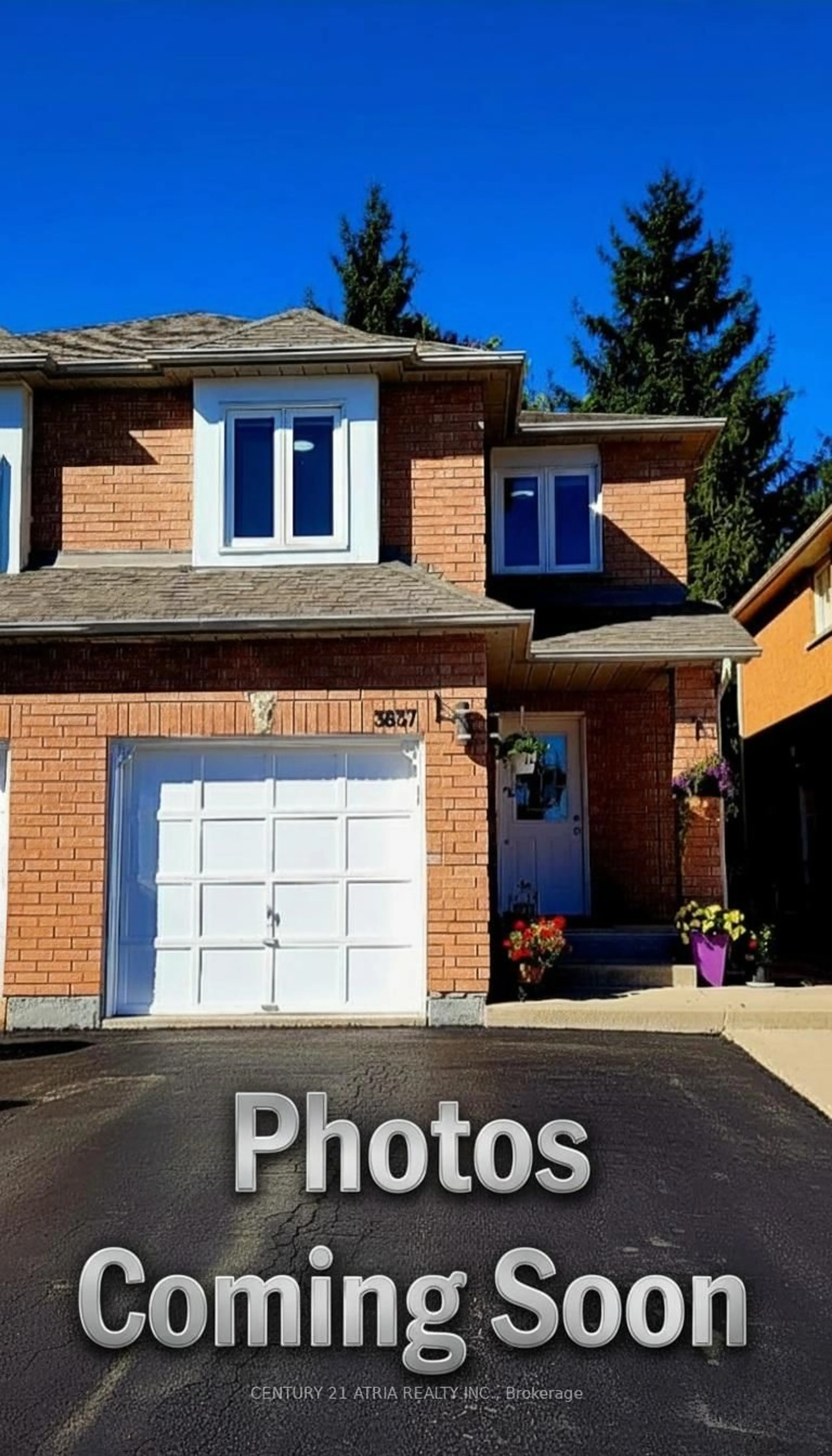 Home with brick exterior material, street for 3837 Densbury Dr, Mississauga Ontario L5N 6Z3