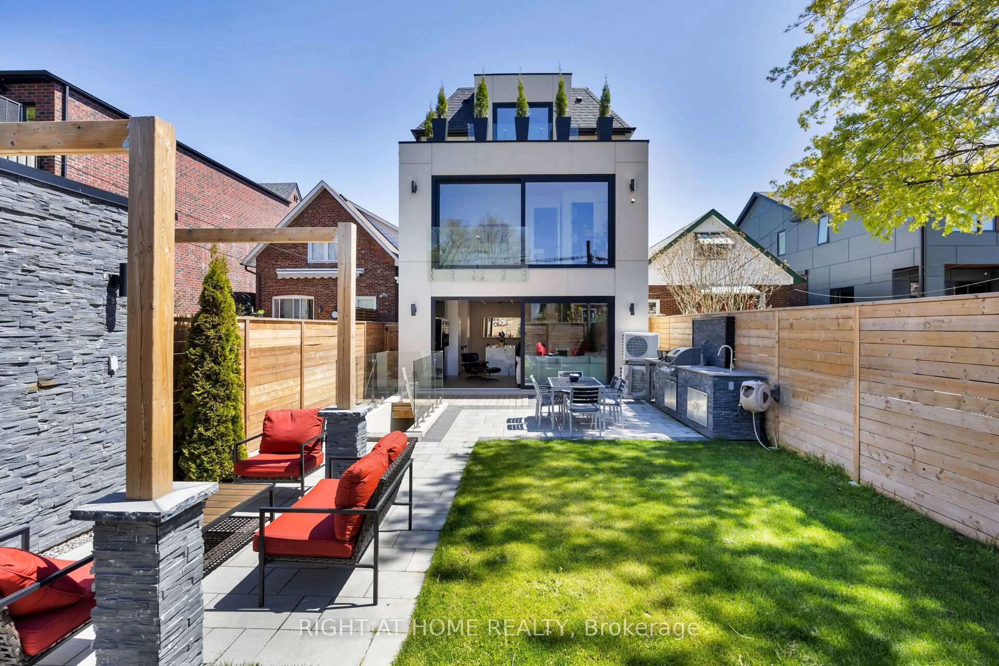 Home with brick exterior material, street for 40 Sixth St, Toronto Ontario M8V 3A2