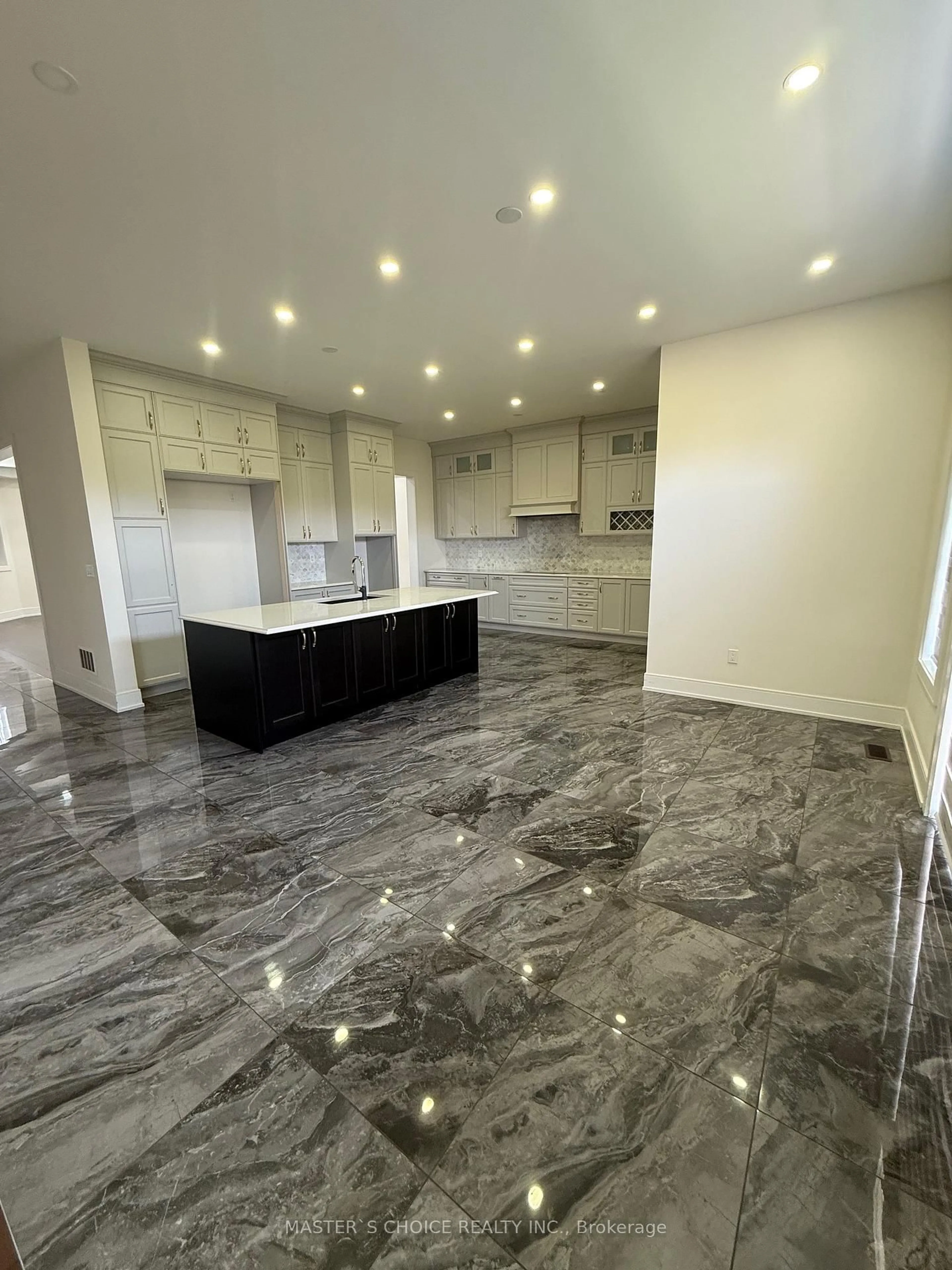Open concept kitchen, ceramic/tile floor for 48 Abigail Grace Cres, Brampton Ontario L6X 5R2