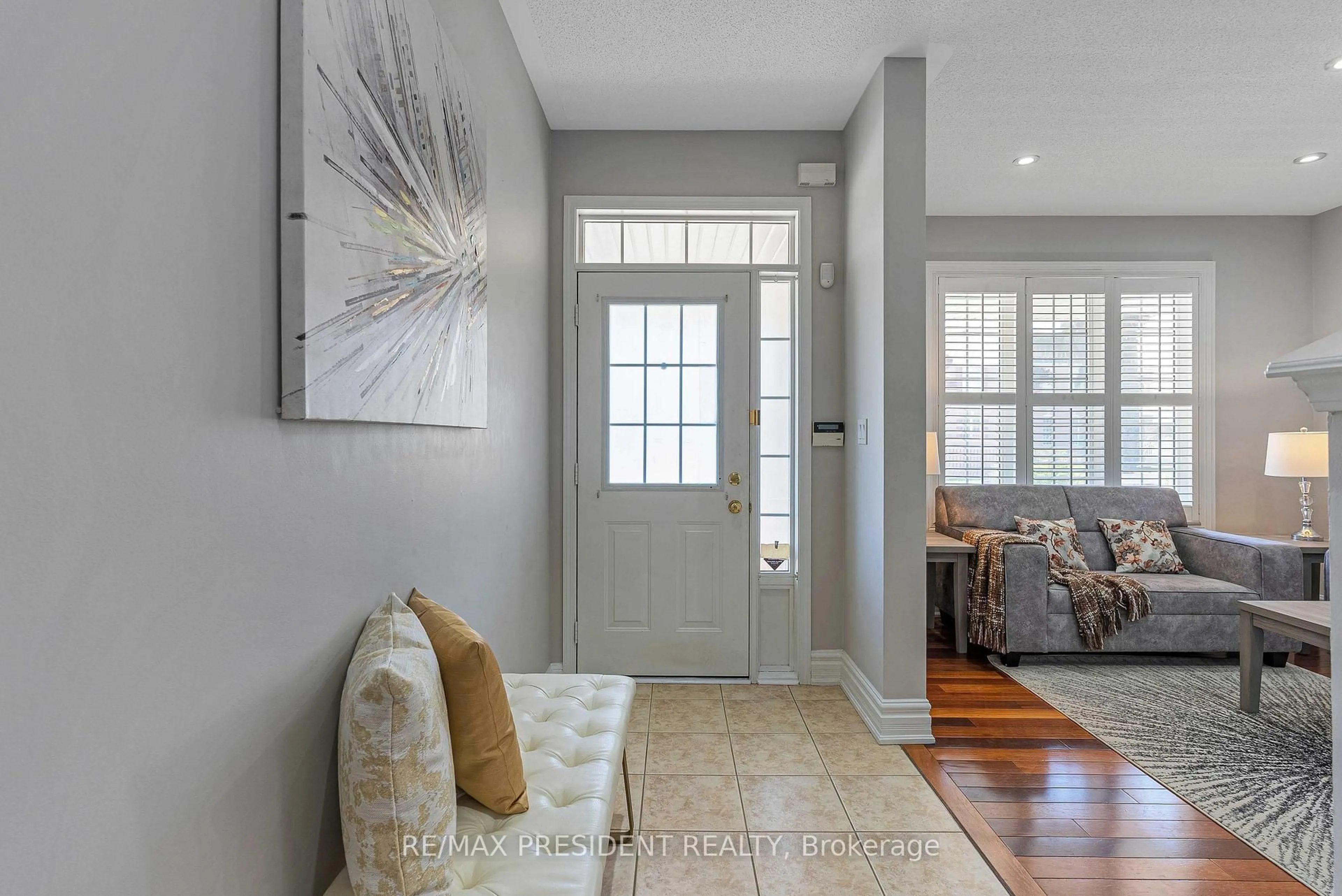 Indoor entryway for 151 Herdwick St, Brampton Ontario L6S 0A7